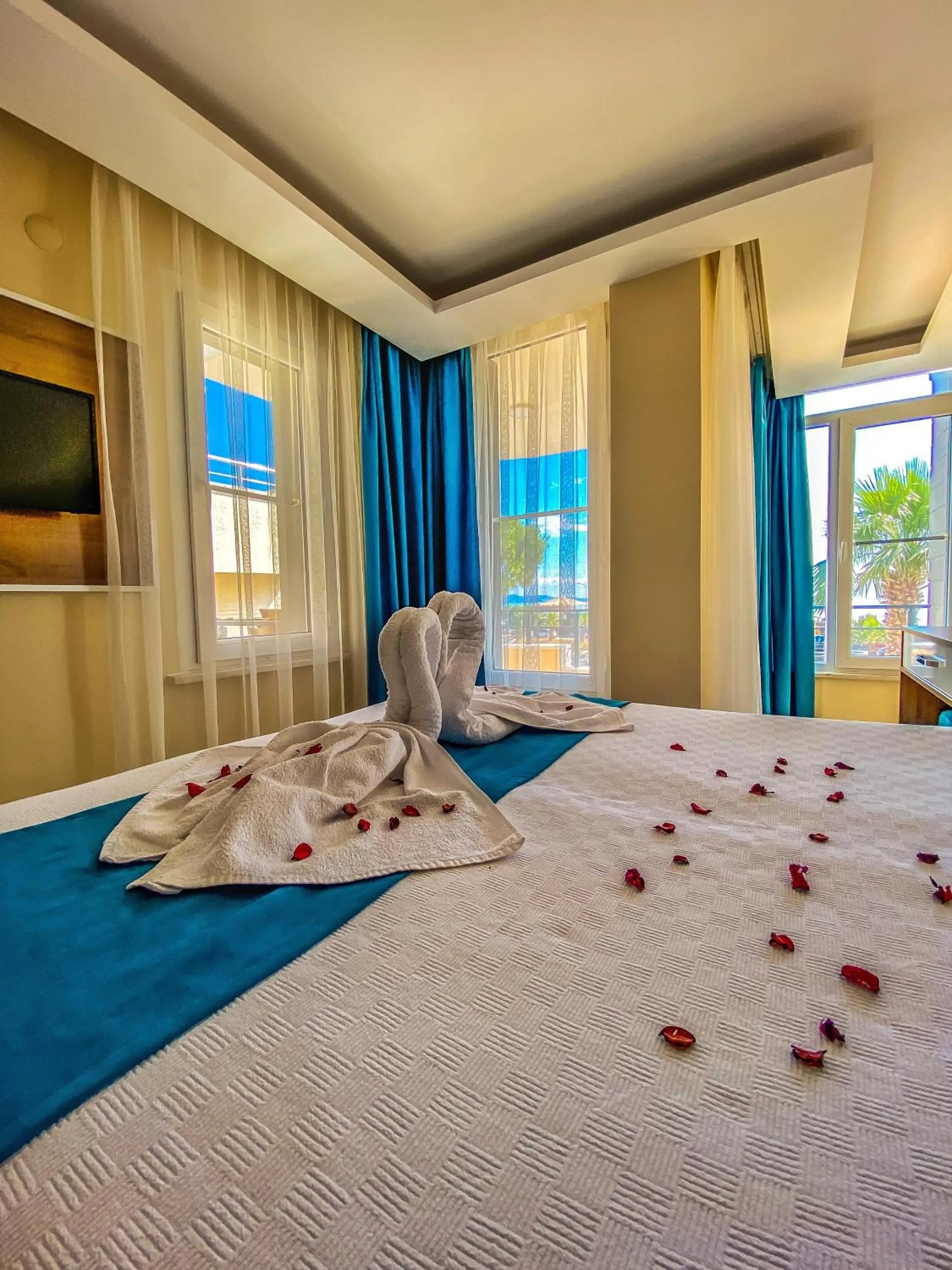 Photo of the whole room, Bed in Mas Butik Otel