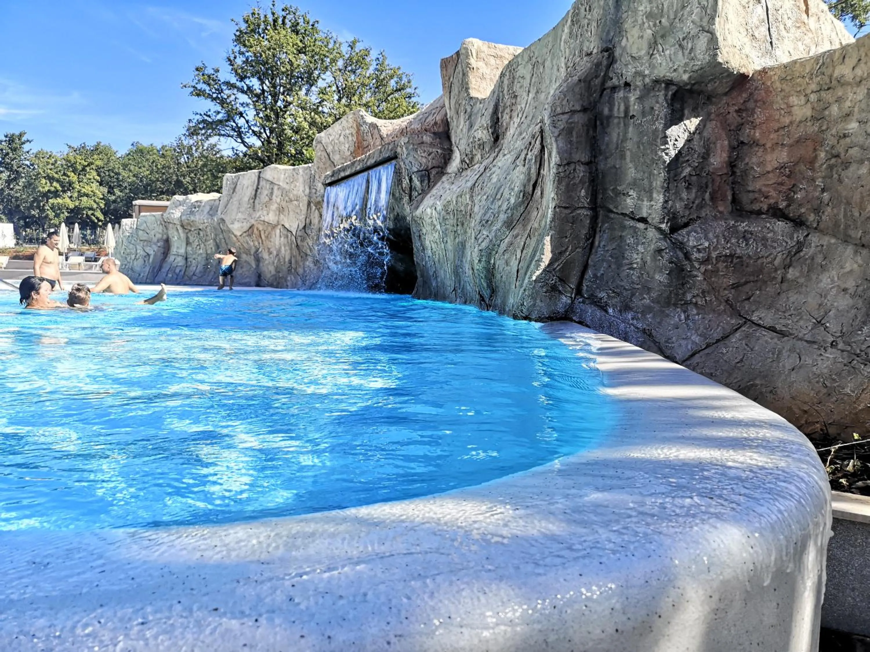 Swimming pool in West Coast Mobilhome with XXL Terrace