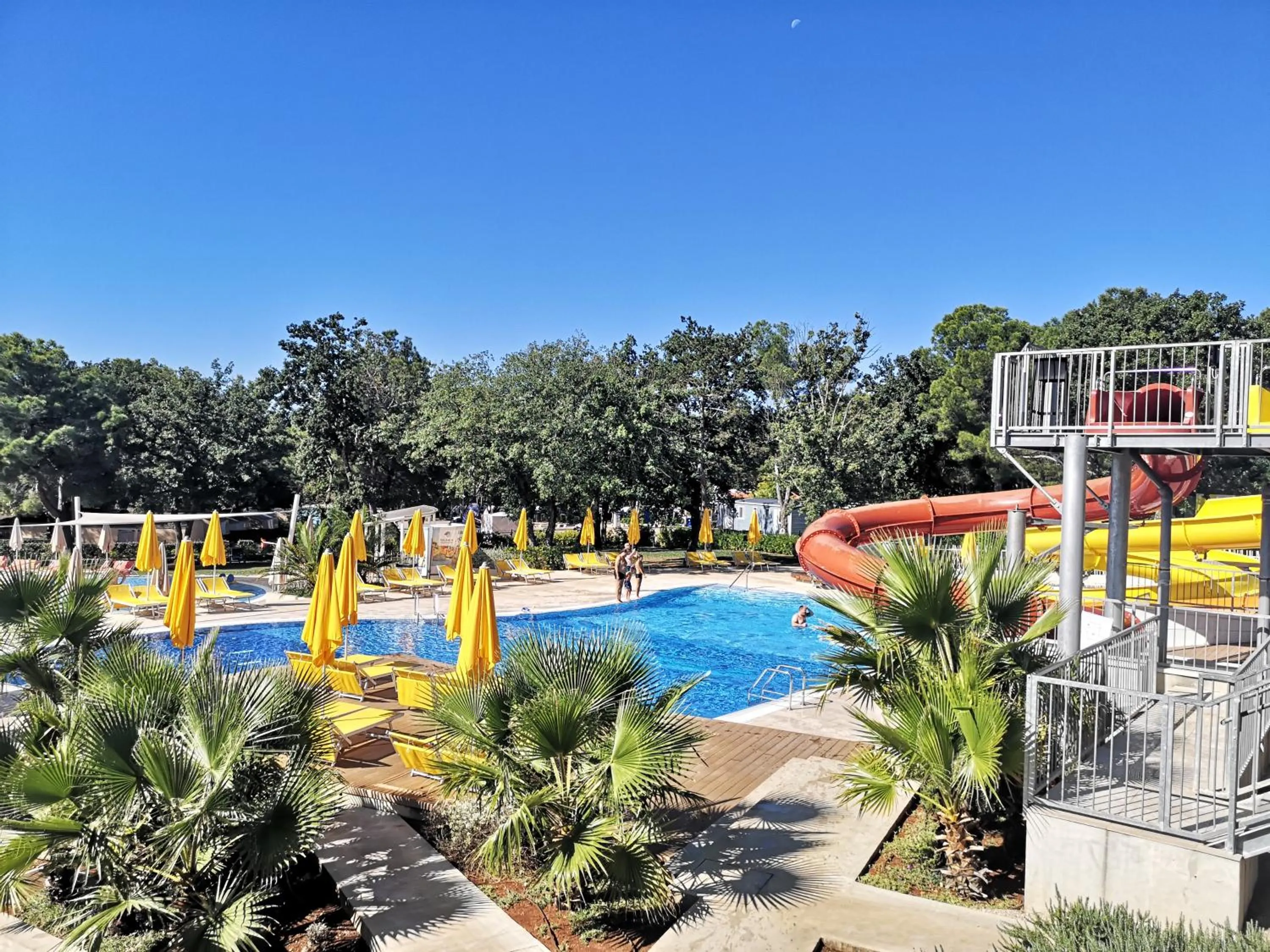 Aqua park in West Coast Mobilhome with XXL Terrace