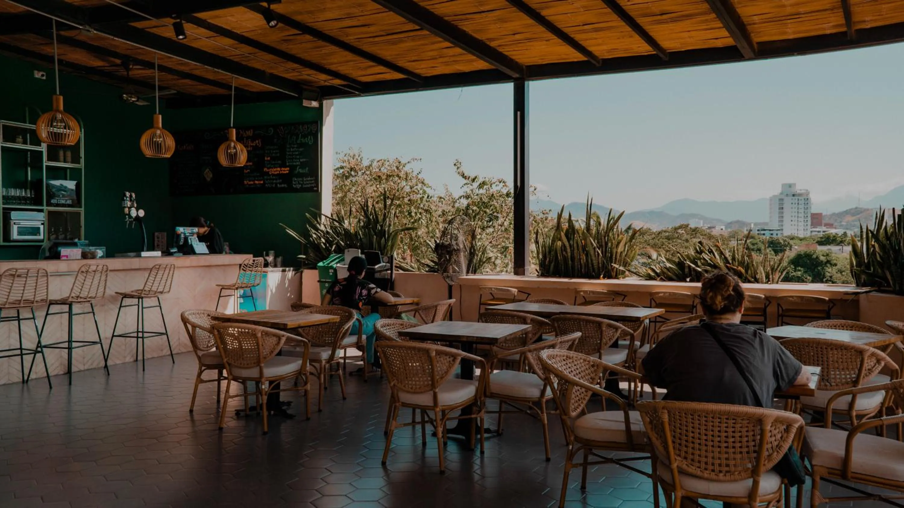 Restaurant/places to eat in Viajero Santa Marta Hostel