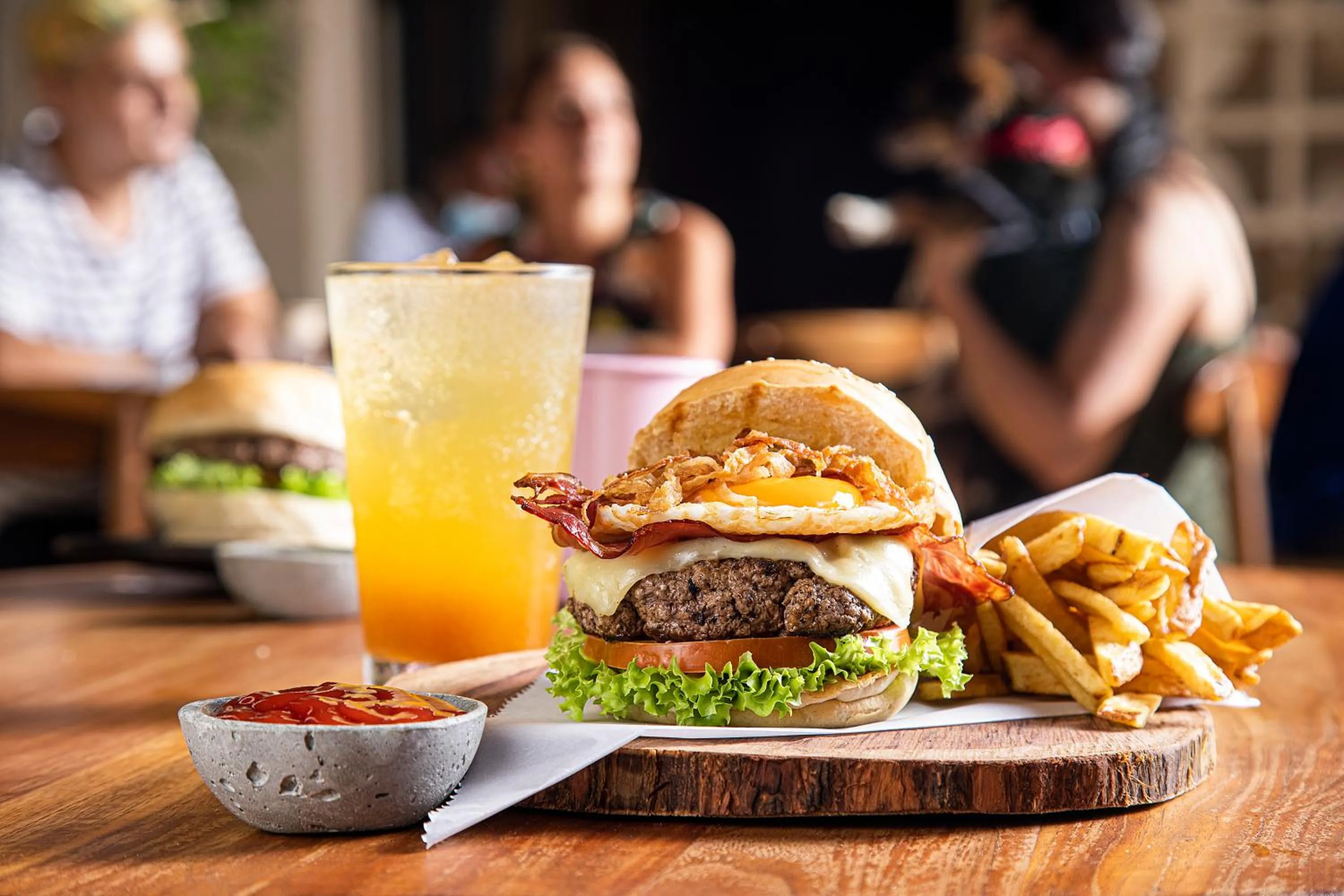 Restaurant/places to eat in Viajero Santa Marta Hostel