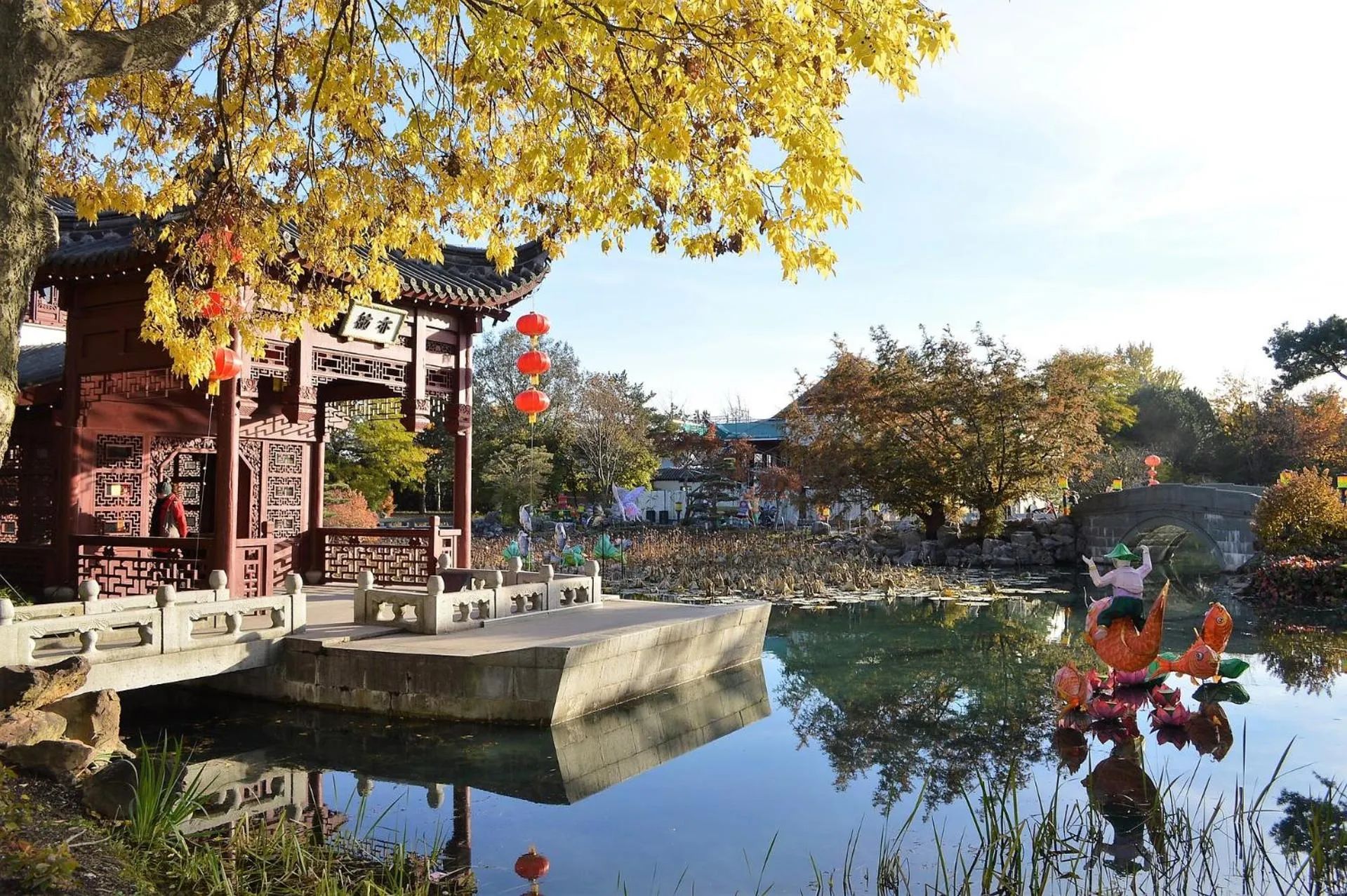 Nearby landmark in HoMa Homestay Hotel by Olympic Stadium Montreal Auberge-Hostel