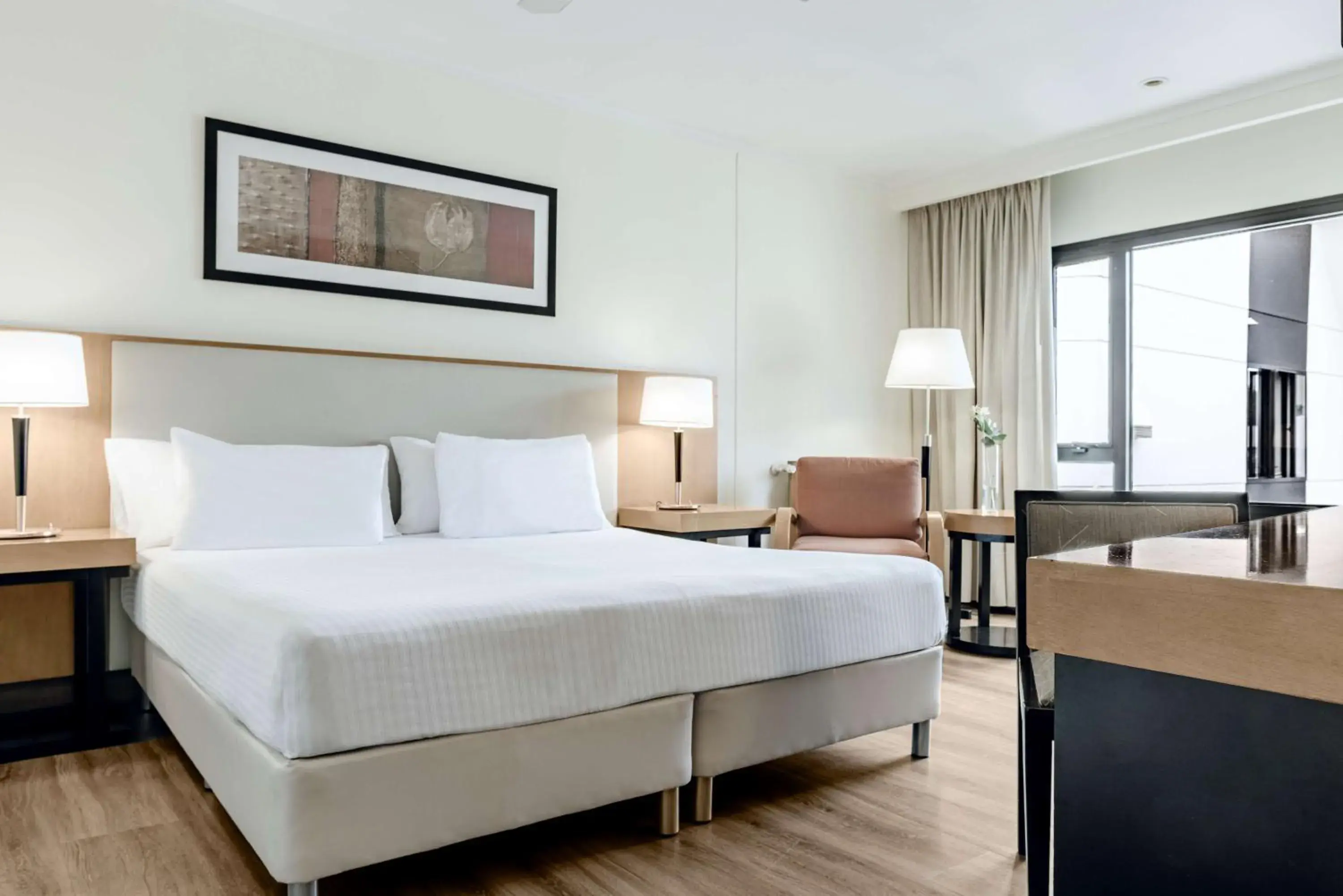 Family Quadruple Room in NH Bariloche Edelweiss Family Quadruple Room in NH Bariloche Edelweiss