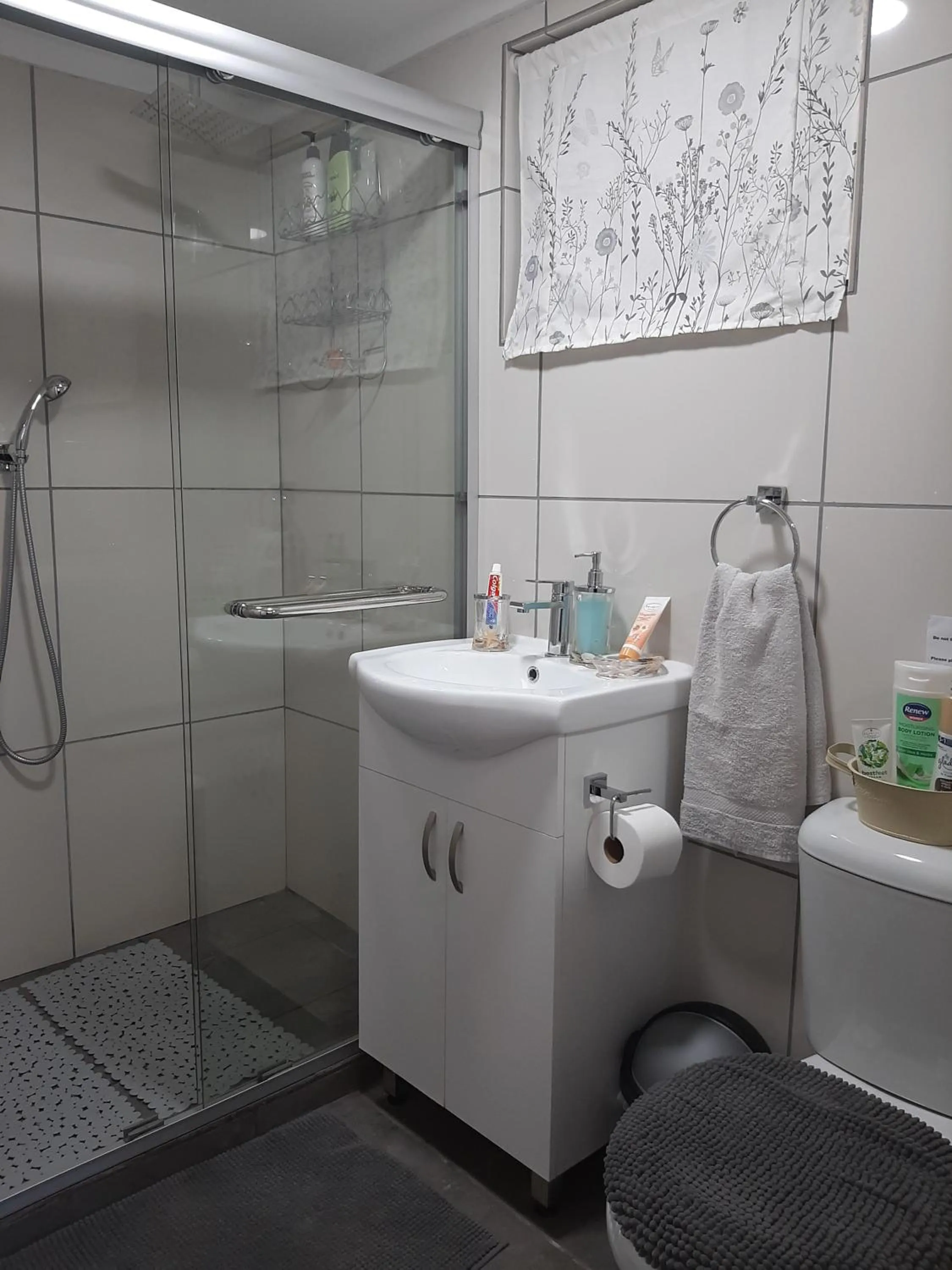 Bathroom in Umtamvuna View Cabanas