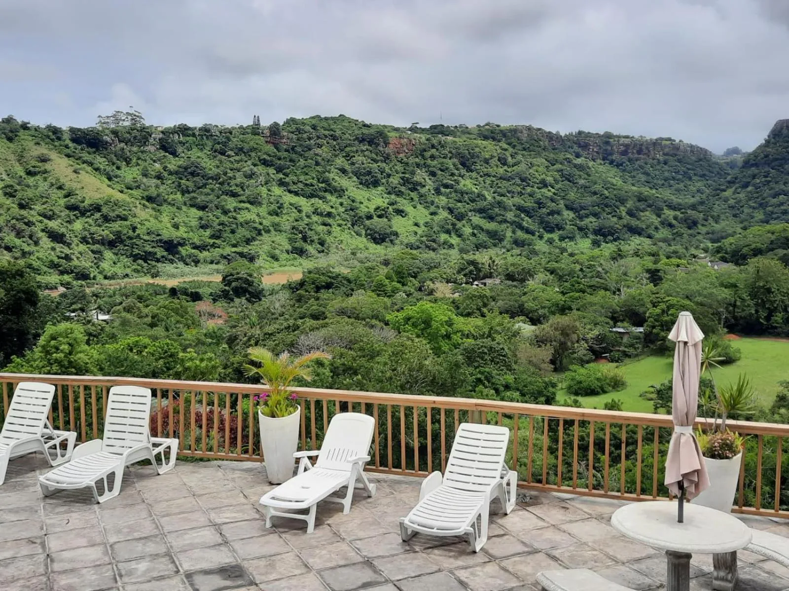 Natural landscape in Umtamvuna View Cabanas