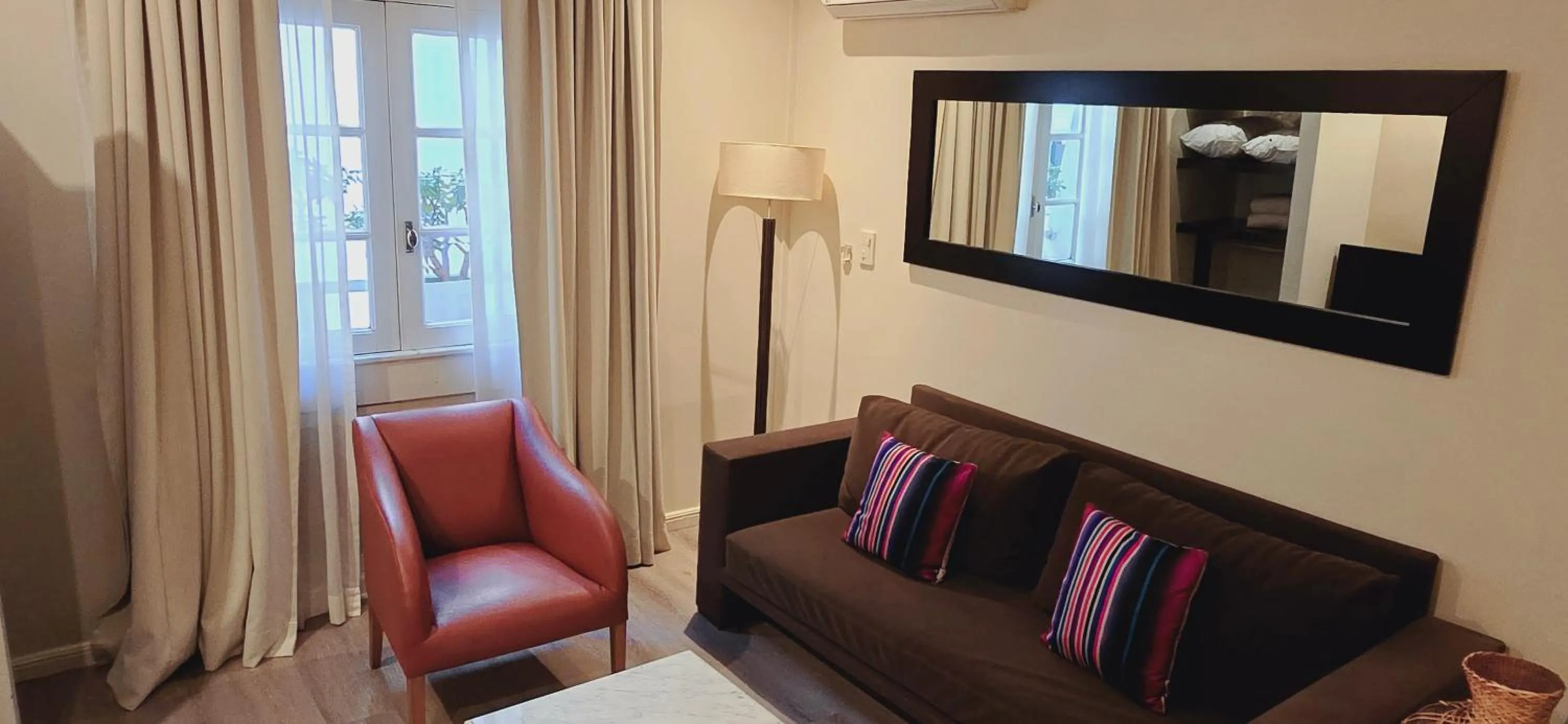 Ulises Recoleta Suites