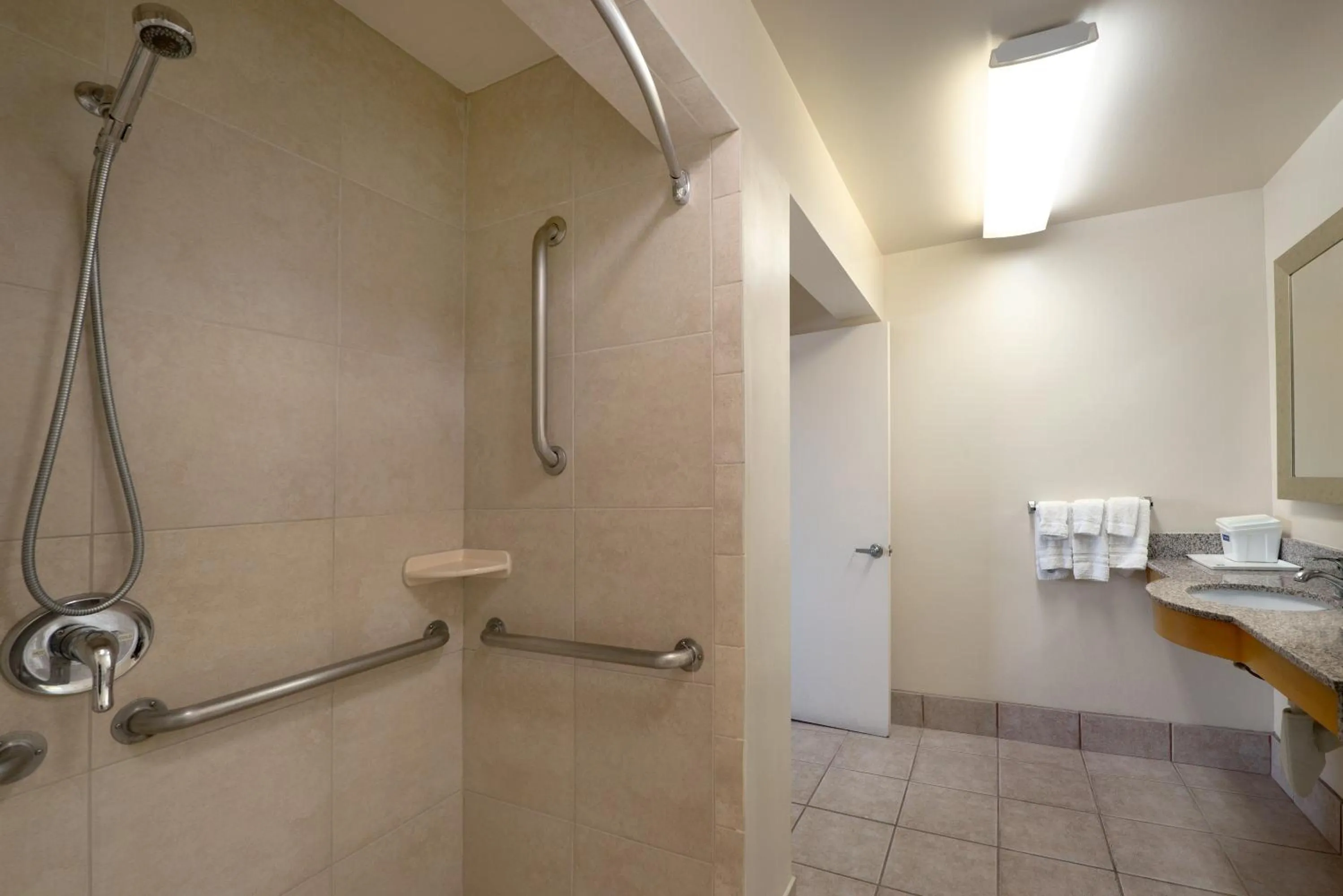 Shower in Travelodge by Wyndham Florida City/Homestead/Everglades