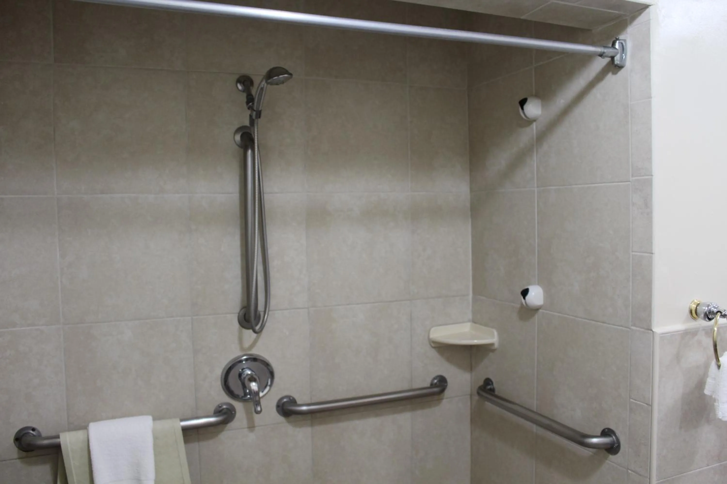Shower in Travelodge by Wyndham Florida City/Homestead/Everglades