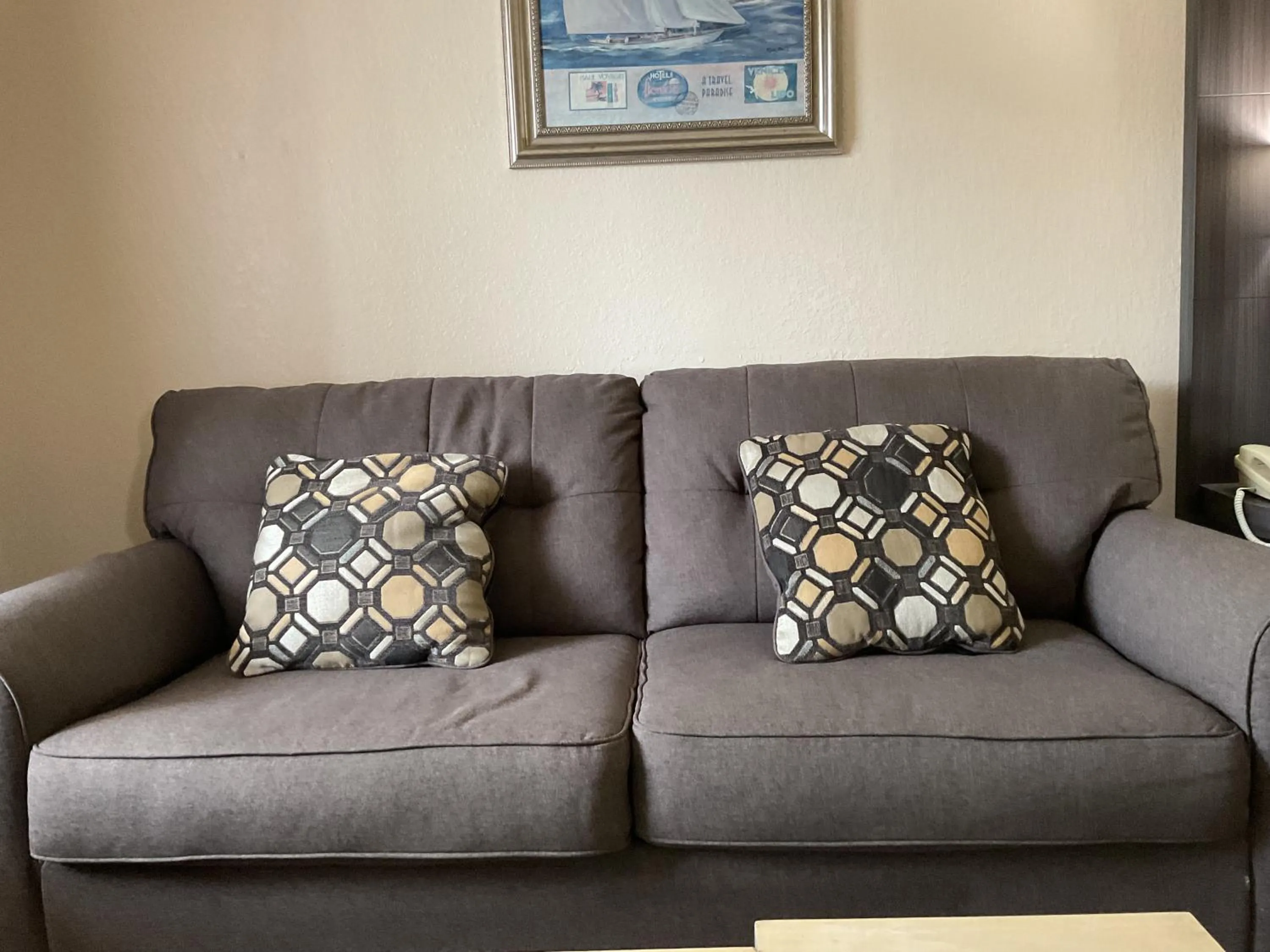 Seating area in Travelodge by Wyndham Florida City/Homestead/Everglades