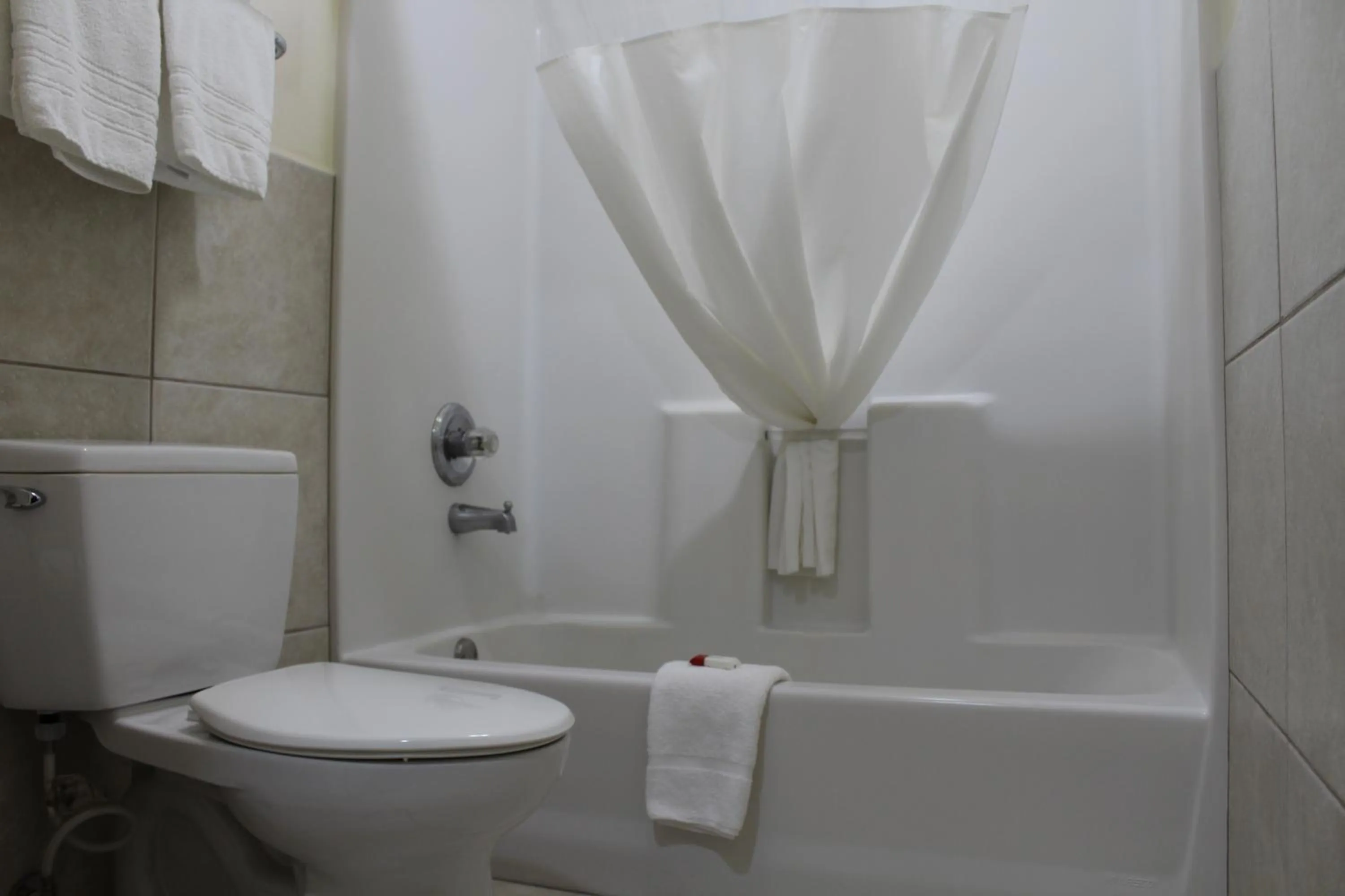 Shower in Travelodge by Wyndham Florida City/Homestead/Everglades