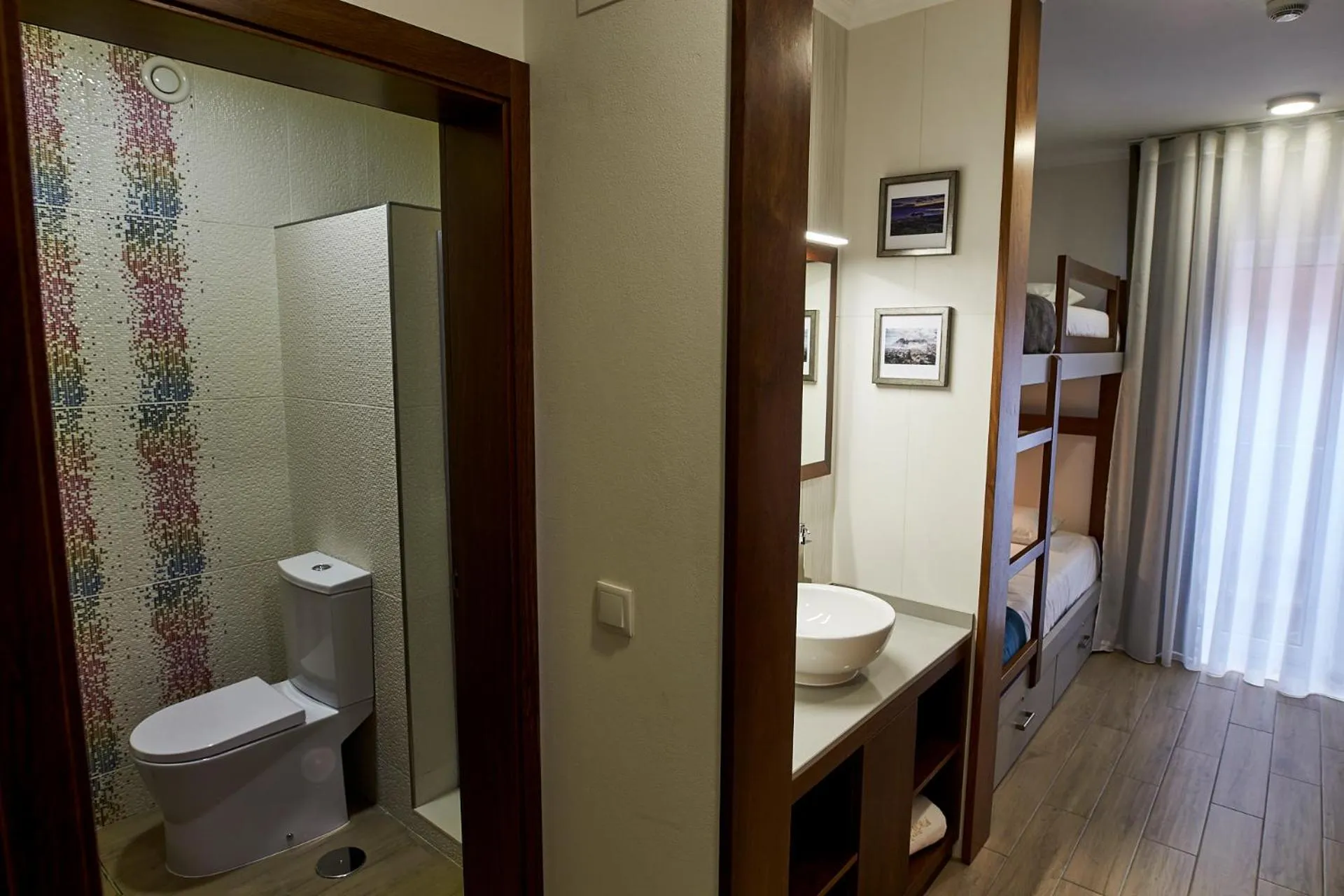 Shower in Memória Charming House