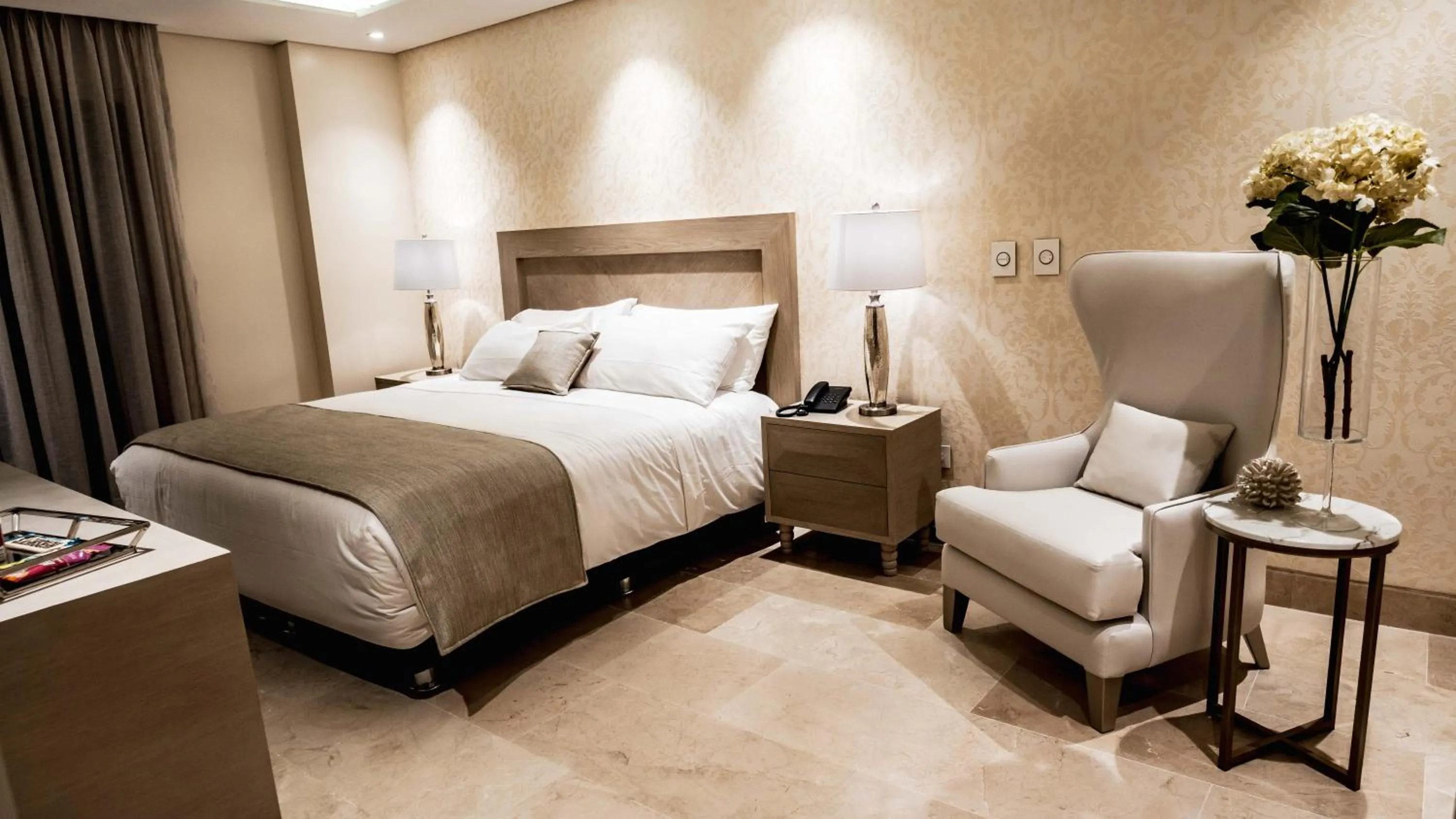 Bed in Alko Hotel Cotona