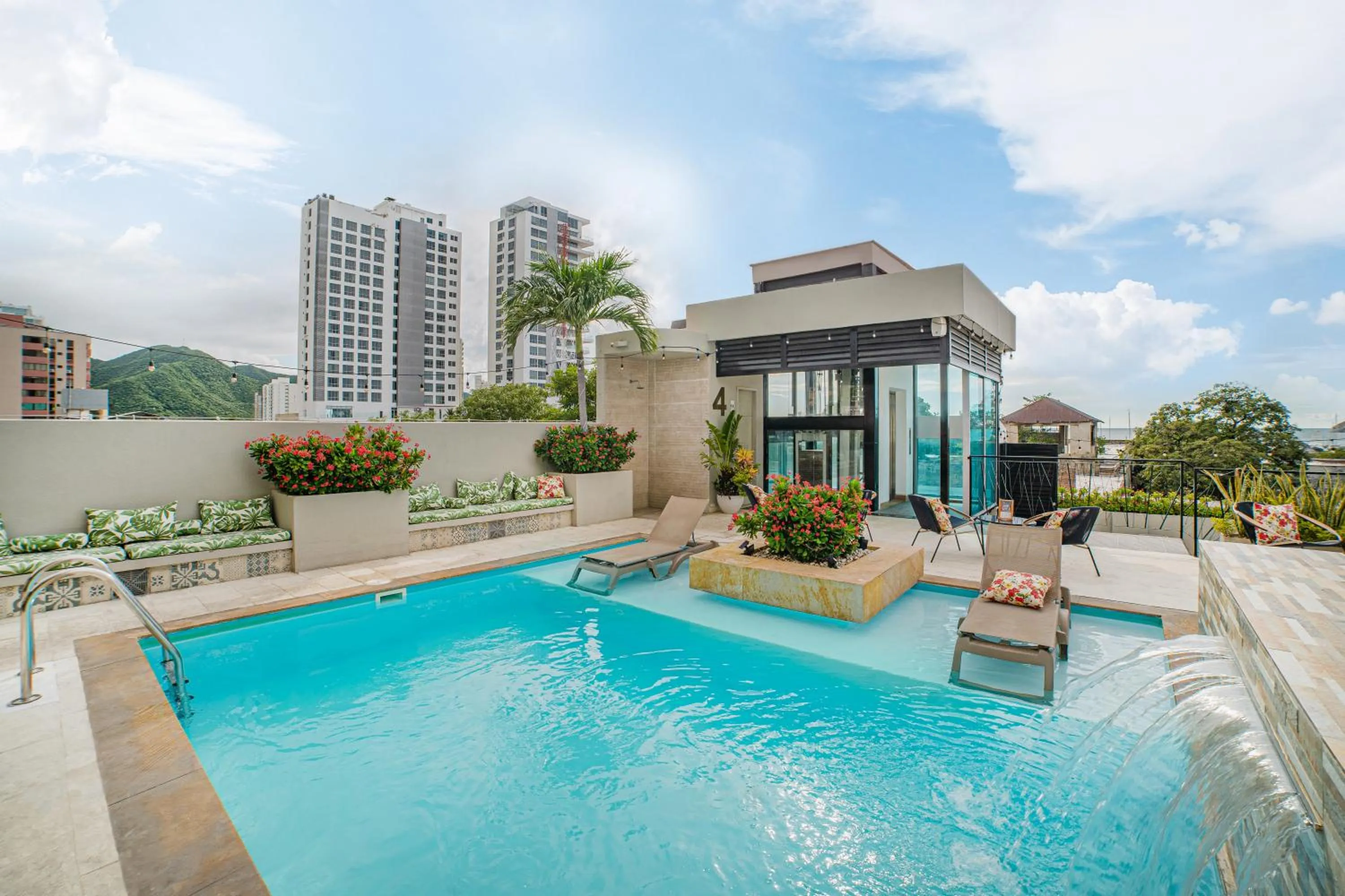 Pool view in Alko Hotel Cotona