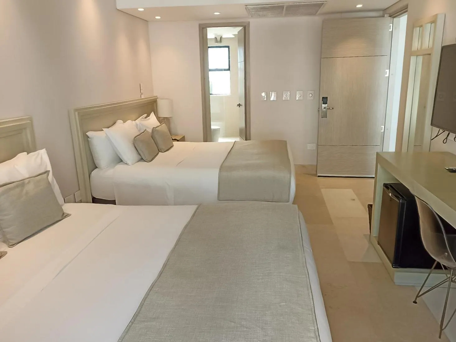 Bed in Alko Hotel Cotona