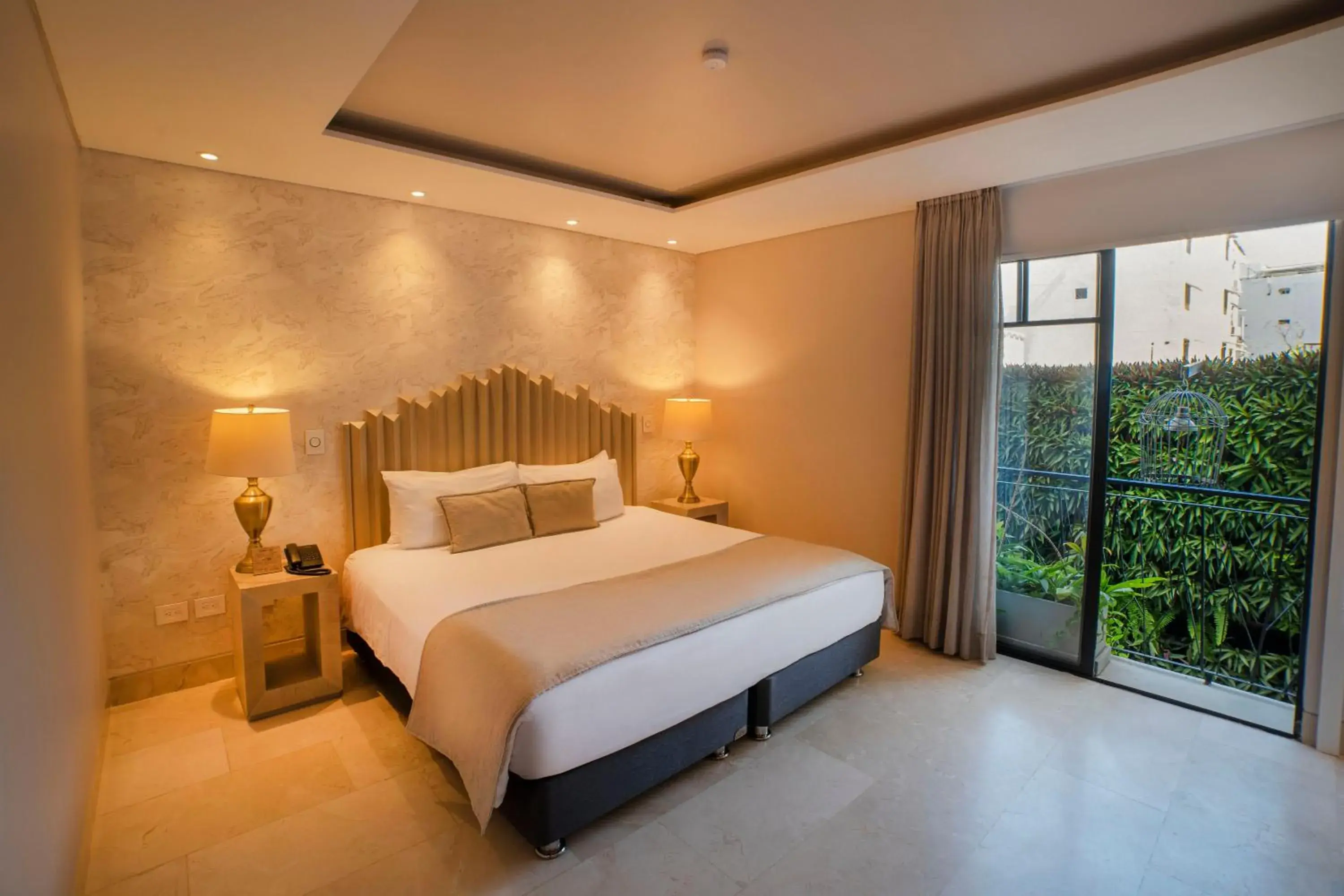 Superior King Room in Alko Hotel Cotona Superior King Room in Alko Hotel Cotona