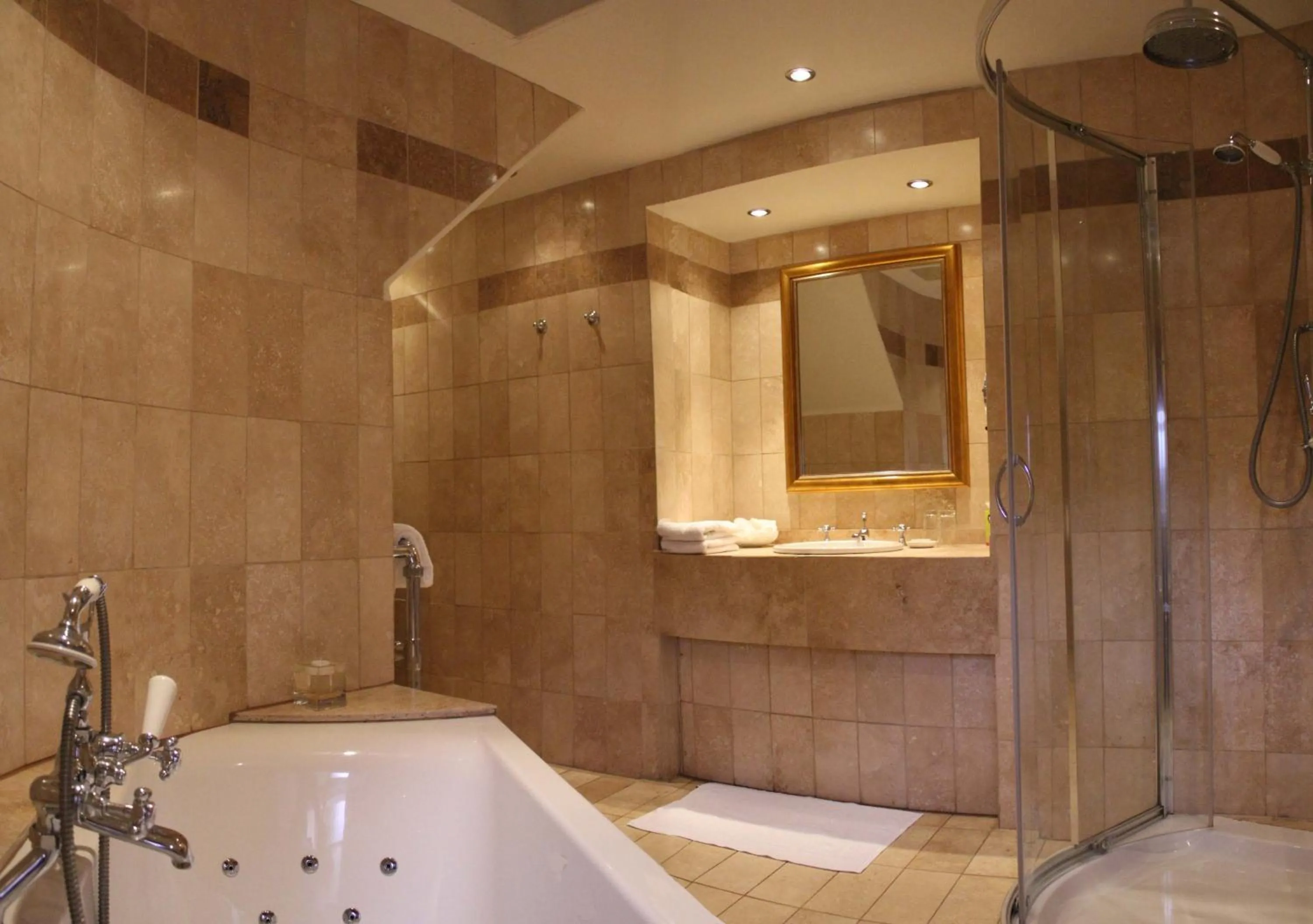 Shower in Roman Camp Country House Hotel