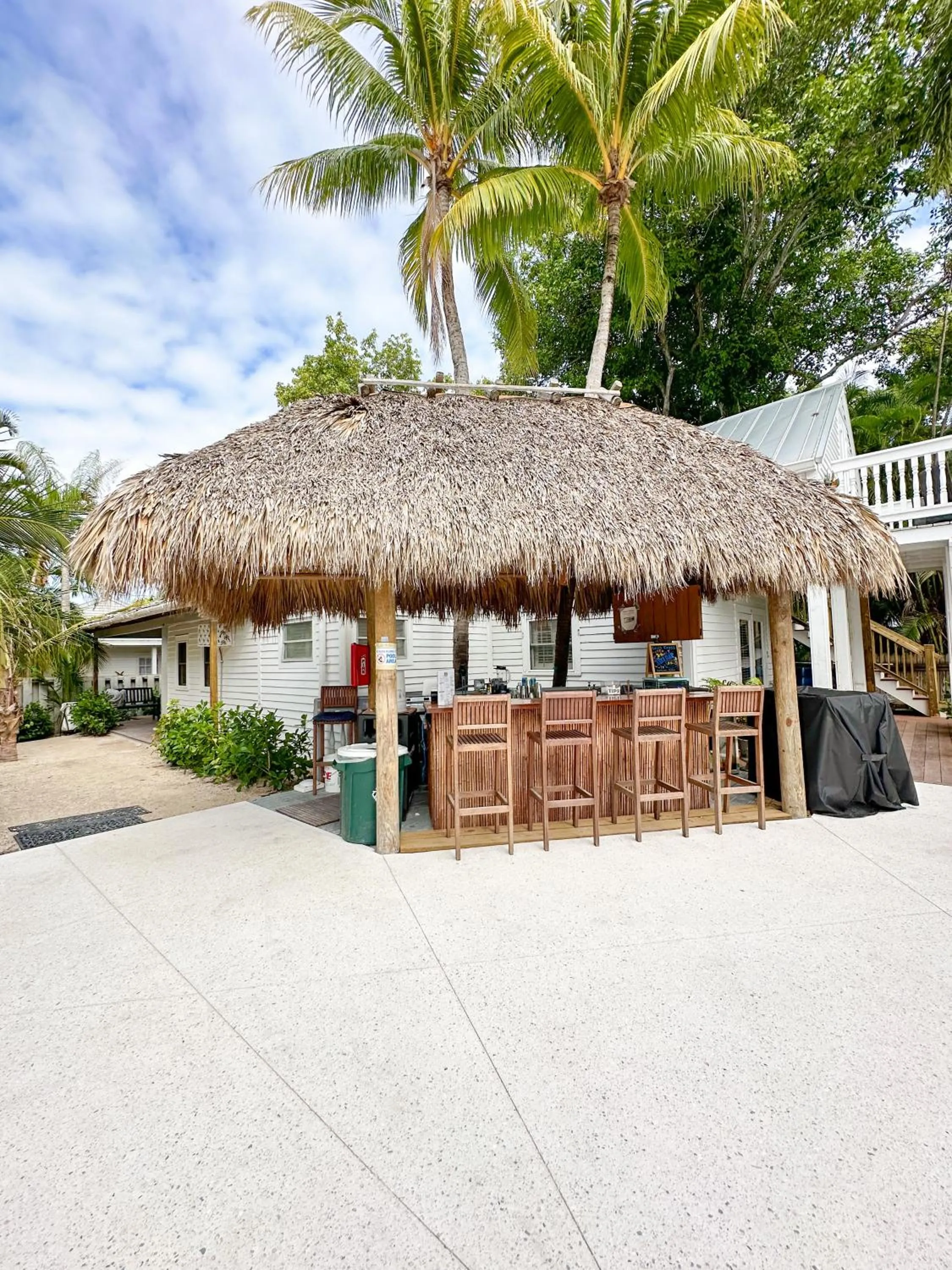 Restaurant/places to eat in Eden House