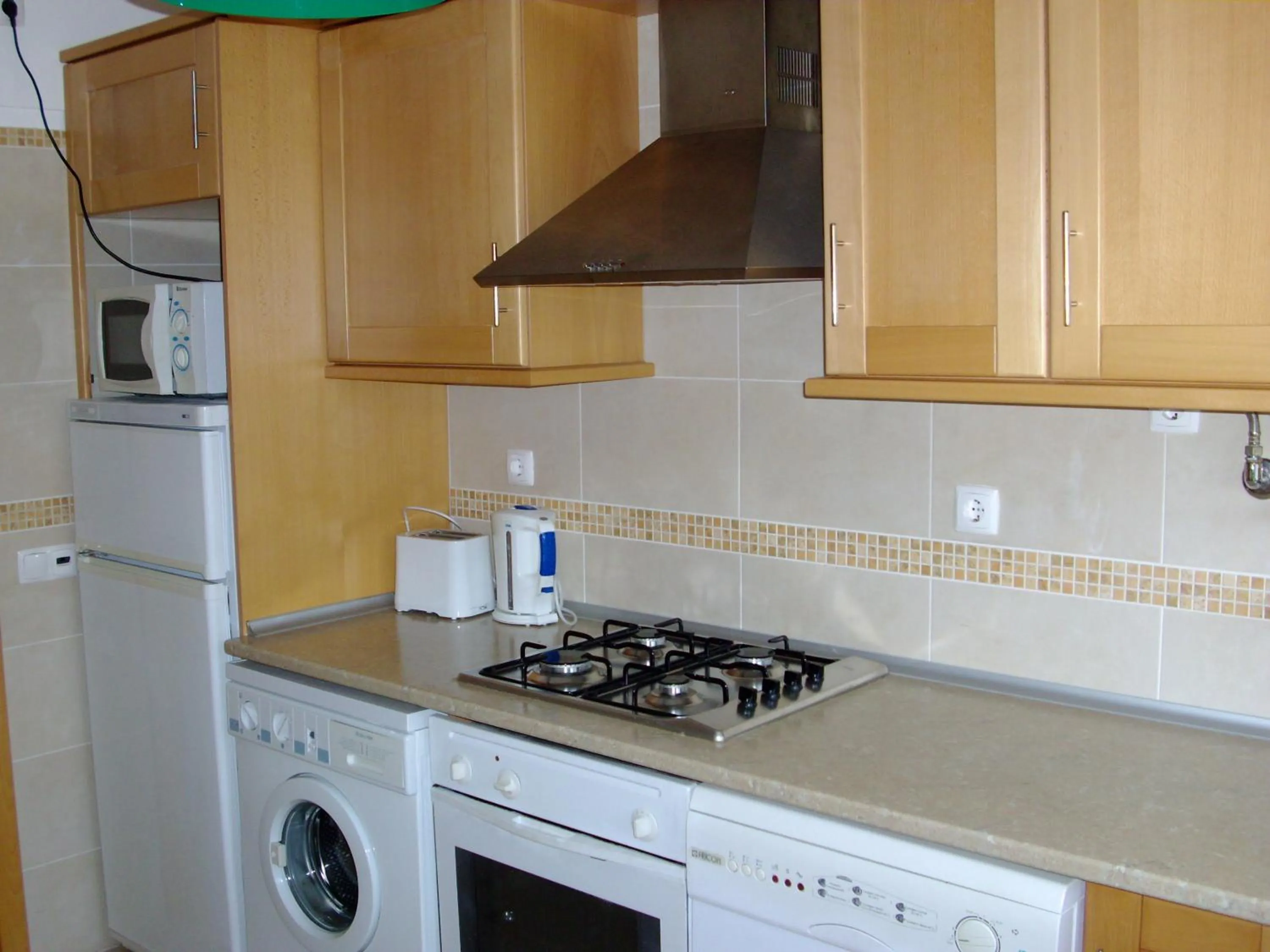 kitchen in Albufeira 2 bedroom apartment 5 min from Falesia beach and close to center I