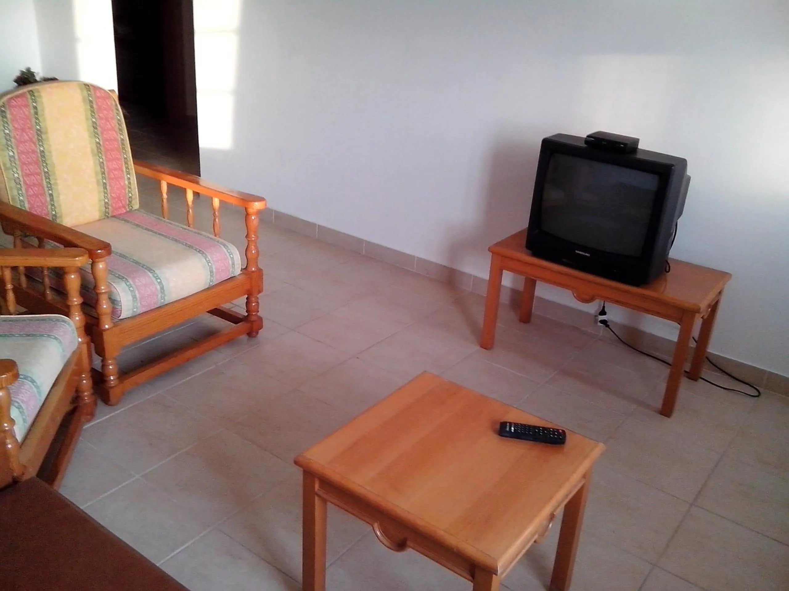 TV and multimedia in Albufeira 2 bedroom apartment 5 min from Falesia beach and close to center I