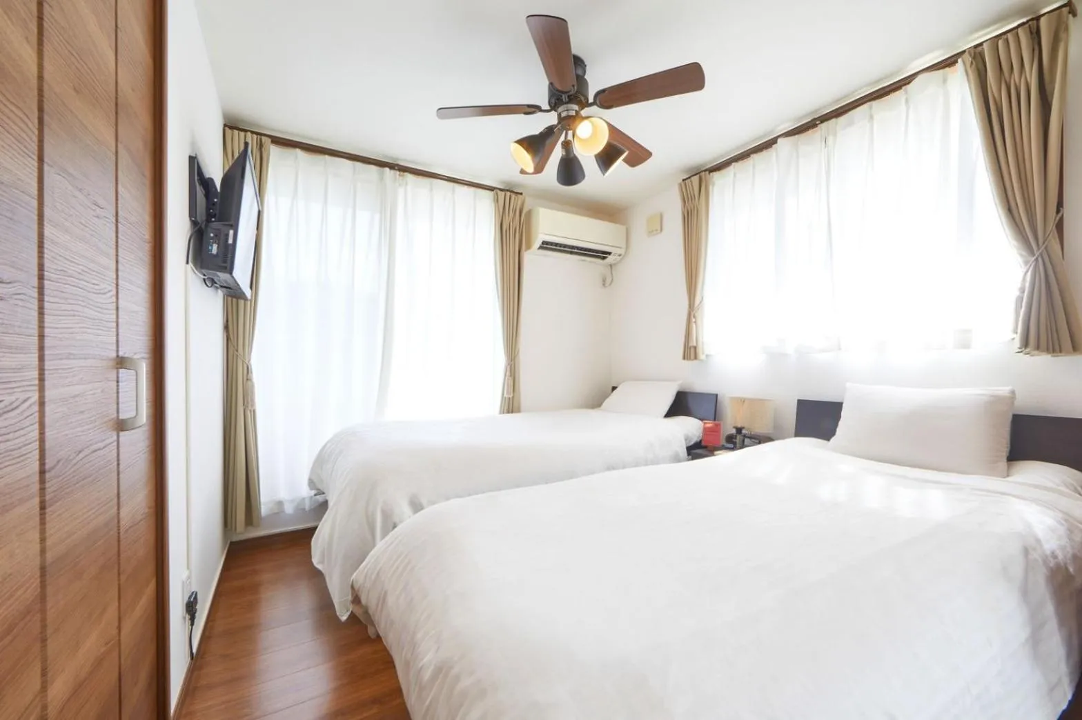 Bed in E-horizon Resort 名護