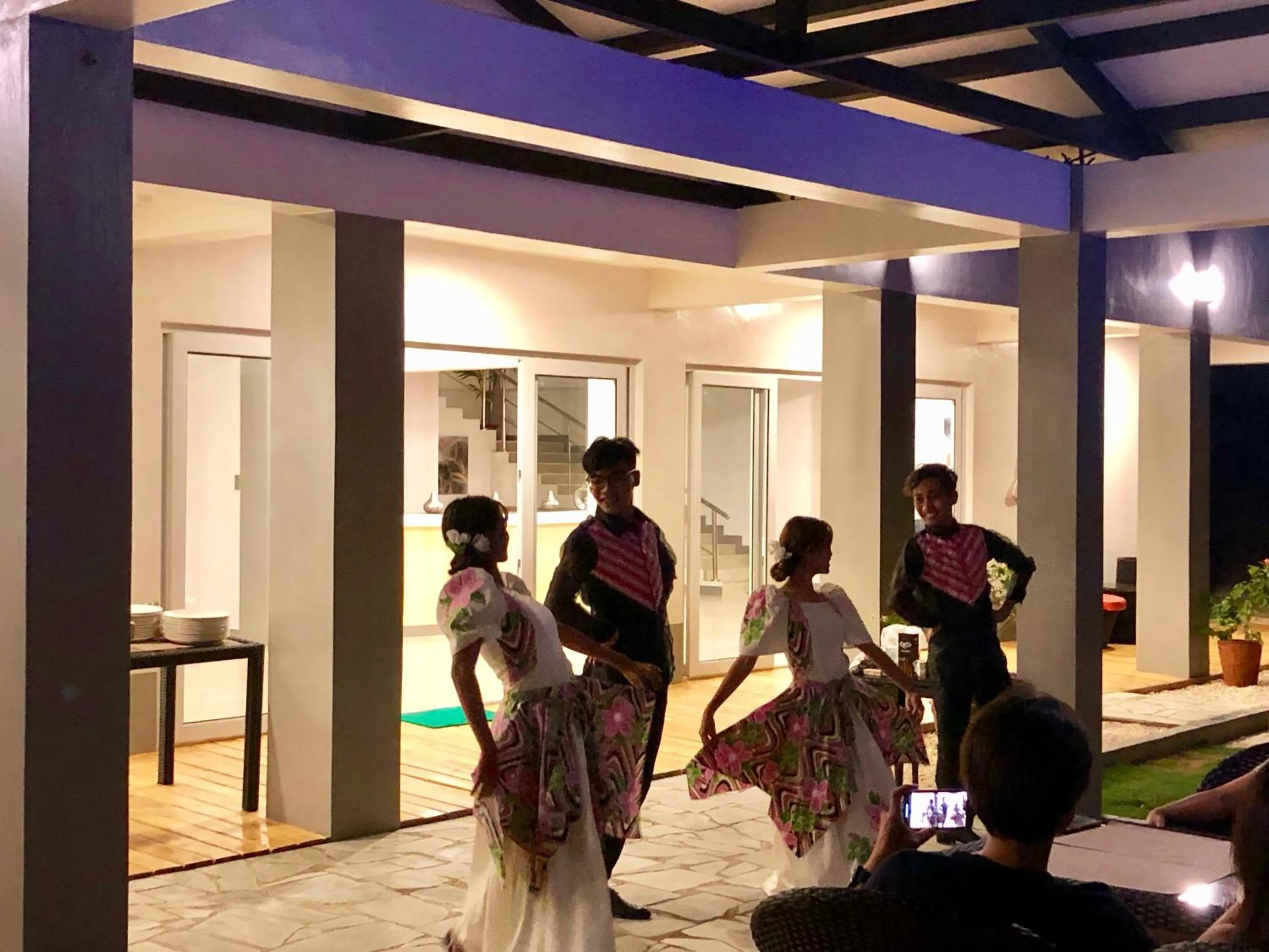 People in Sunset Cove Beach & Dive Resort