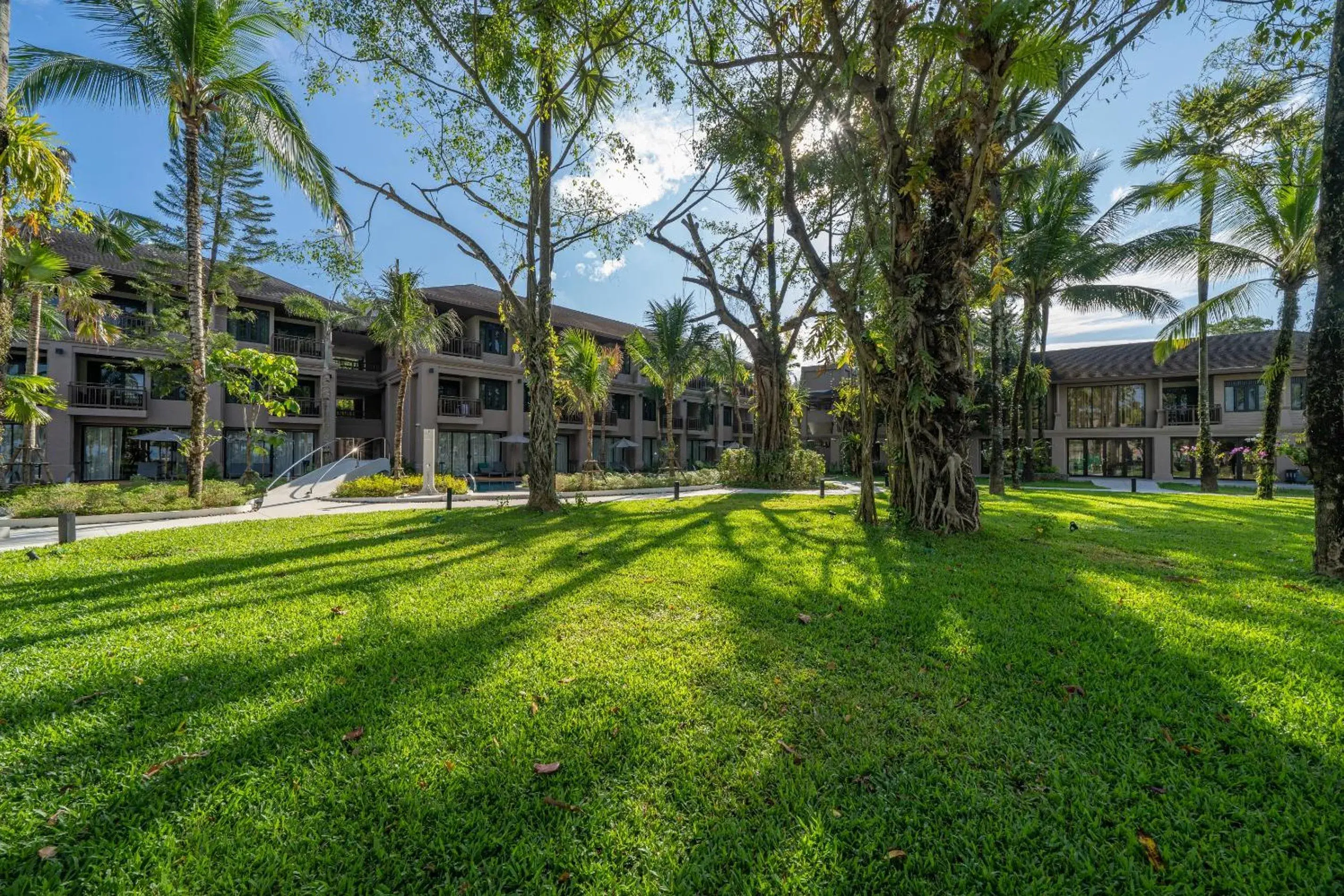 Property building in La Flora Khao Lak - SHA Extra Plus Property building in La Flora Khao Lak - SHA Extra Plus