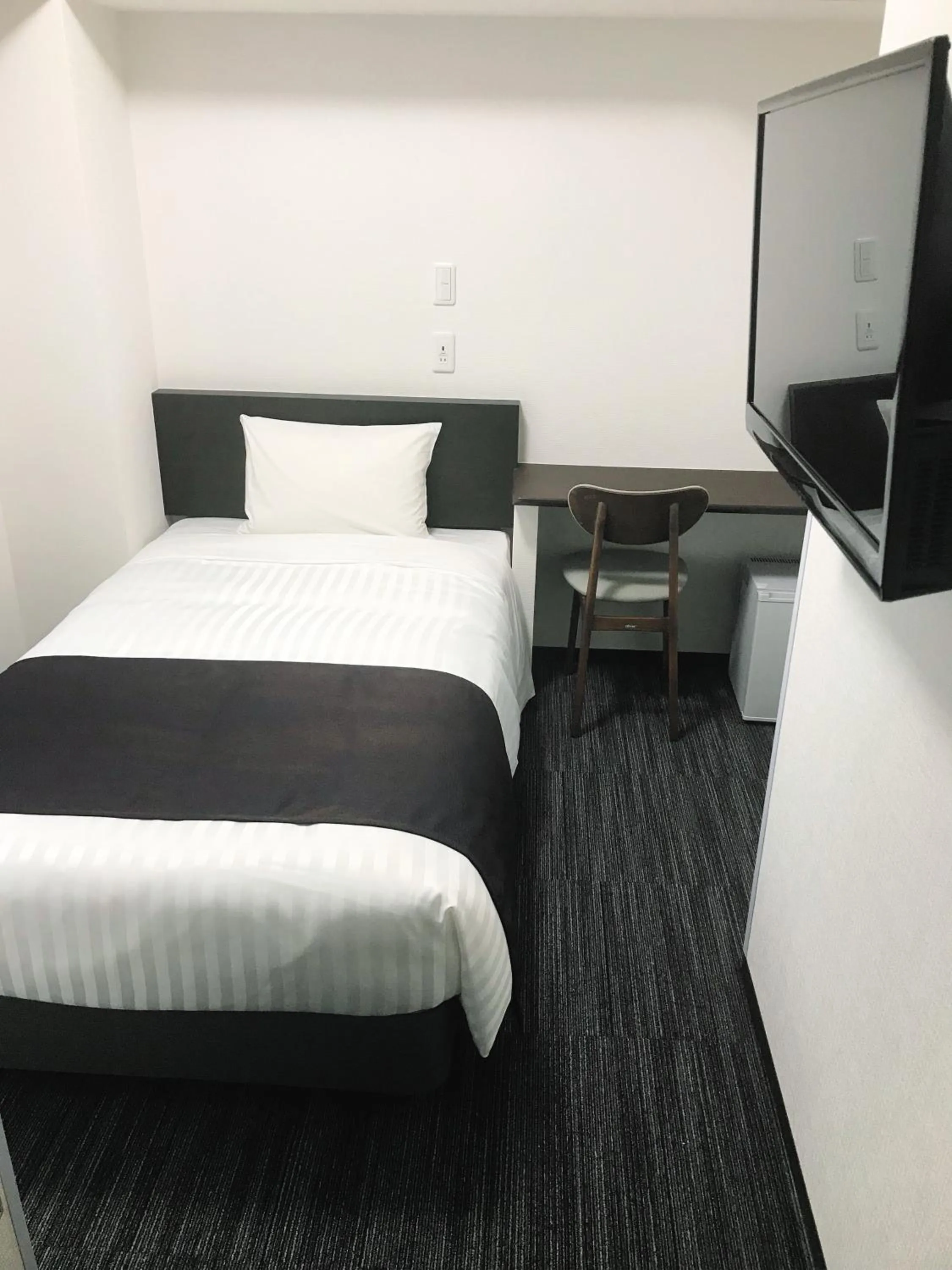 Bedroom, Bed in Shinbashi Urban Hotel