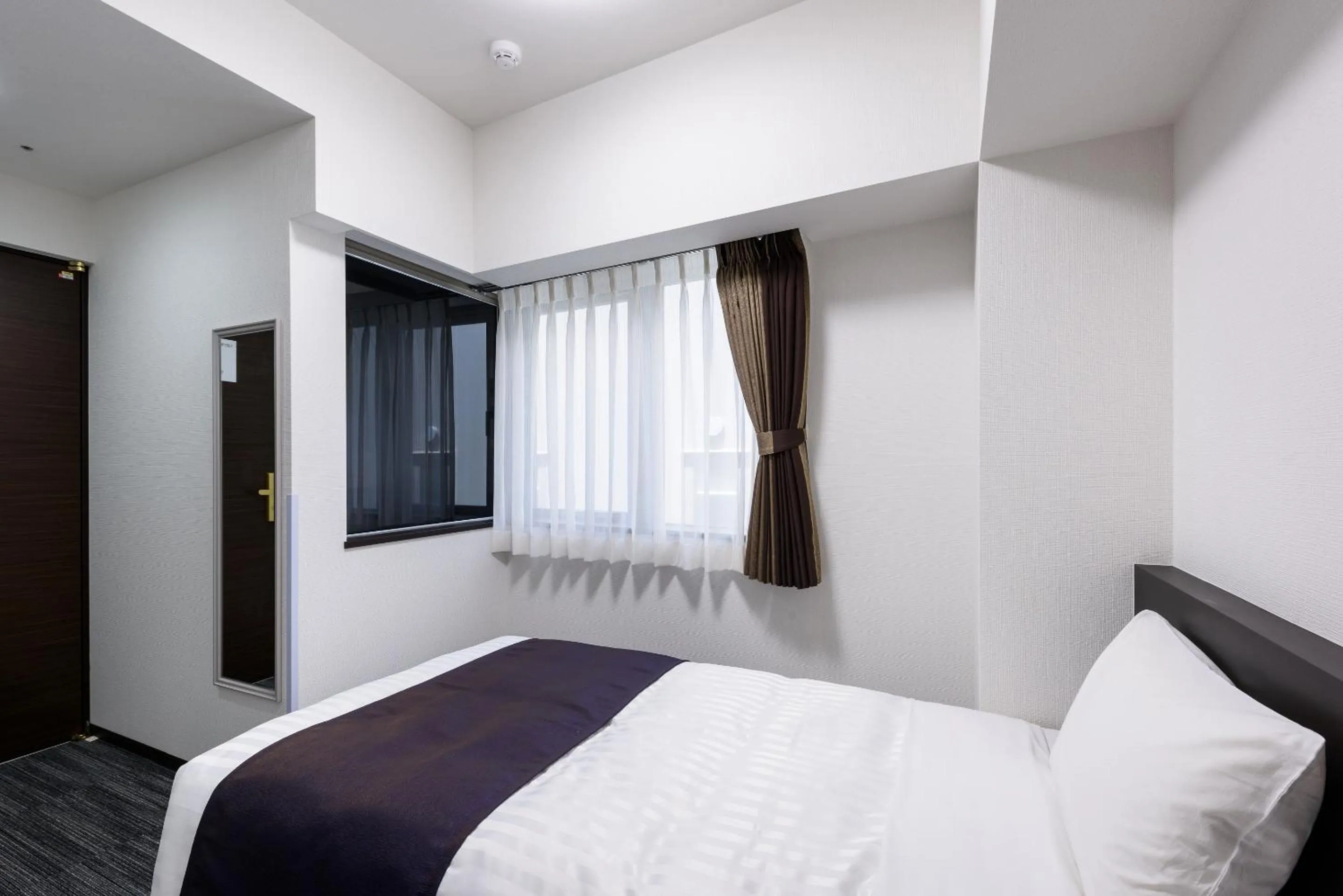 Bedroom, Bed in Shinbashi Urban Hotel