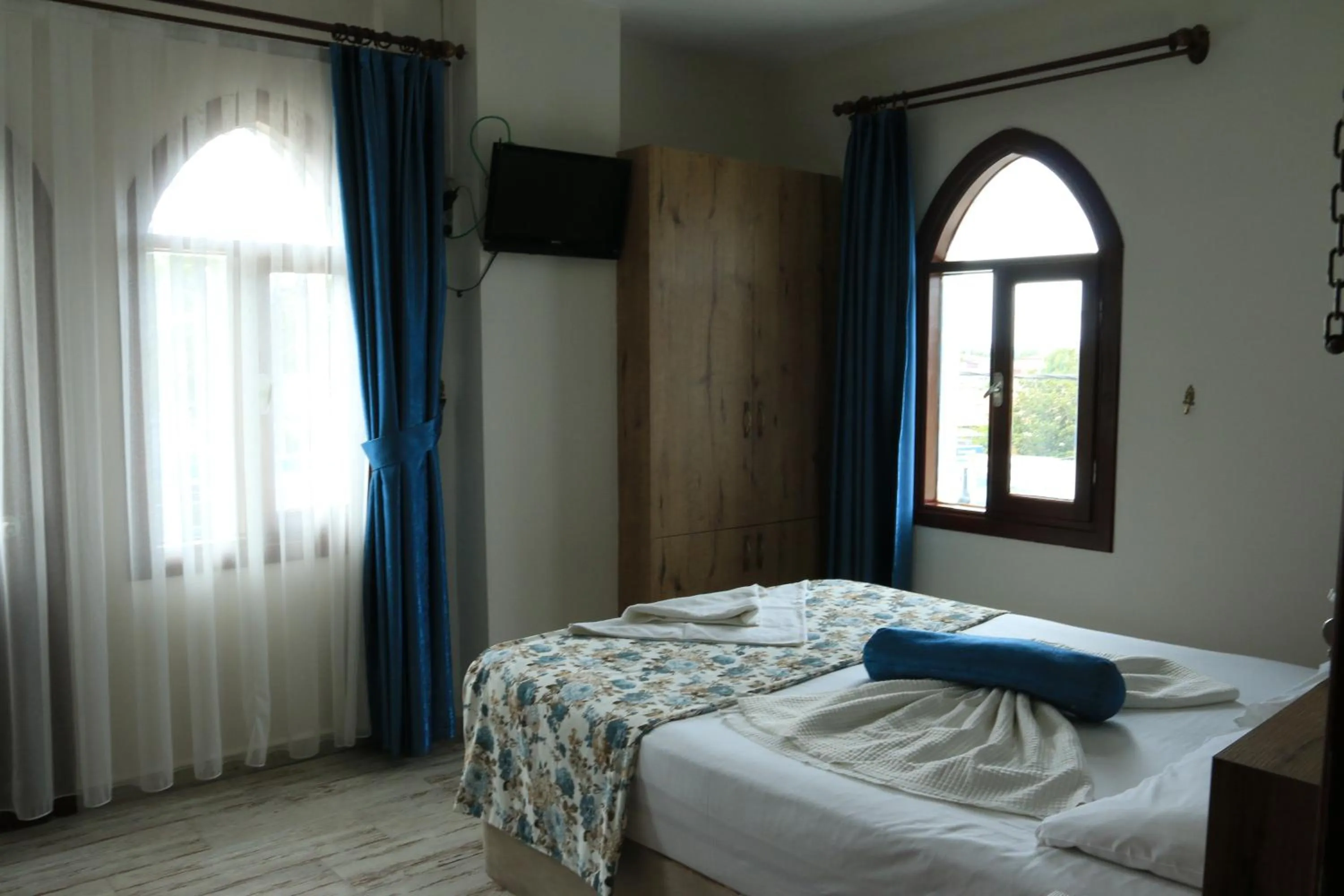 Bed in Eroglu City Hotel
