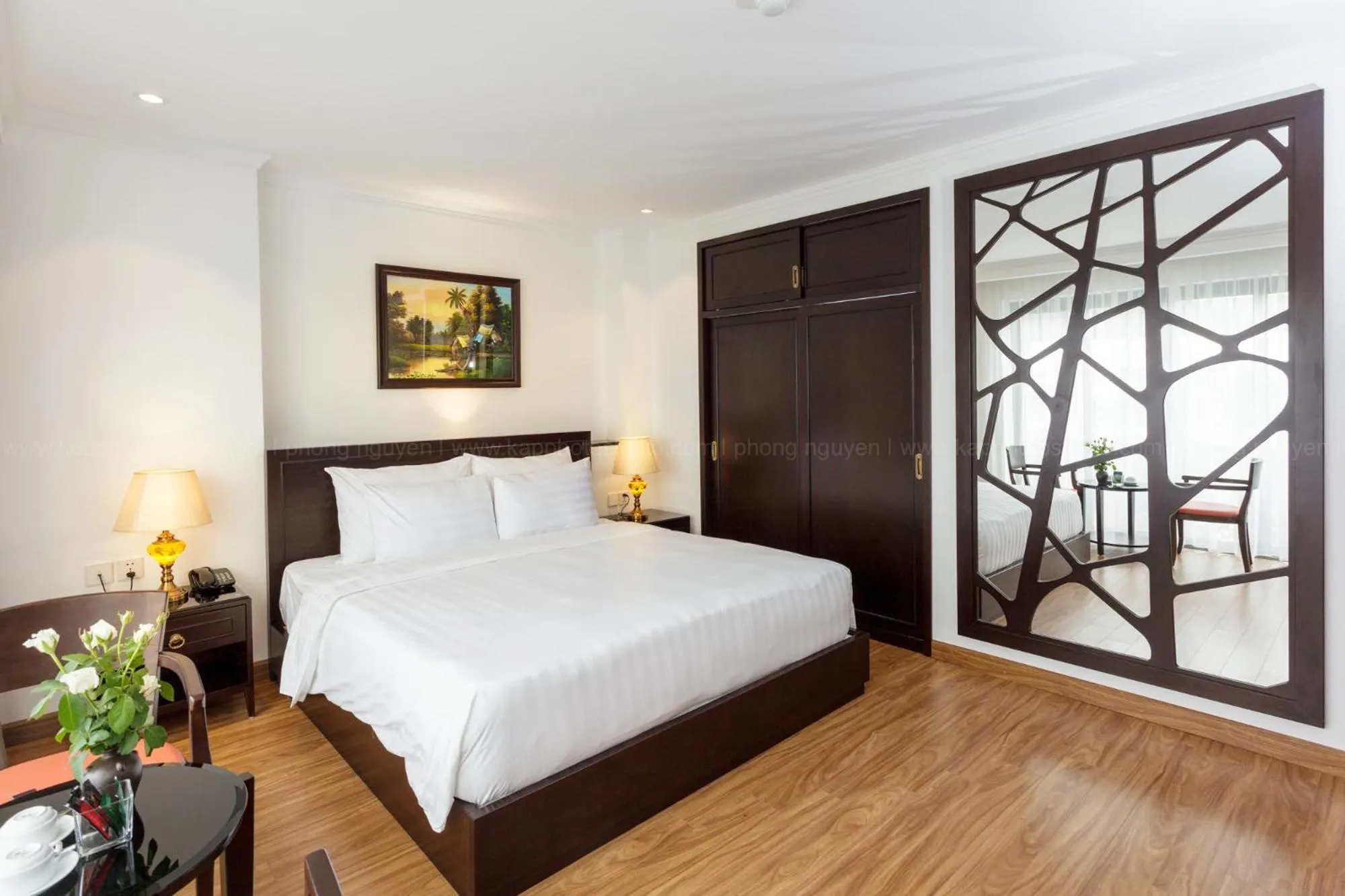 Bed in Hotel De La Seine