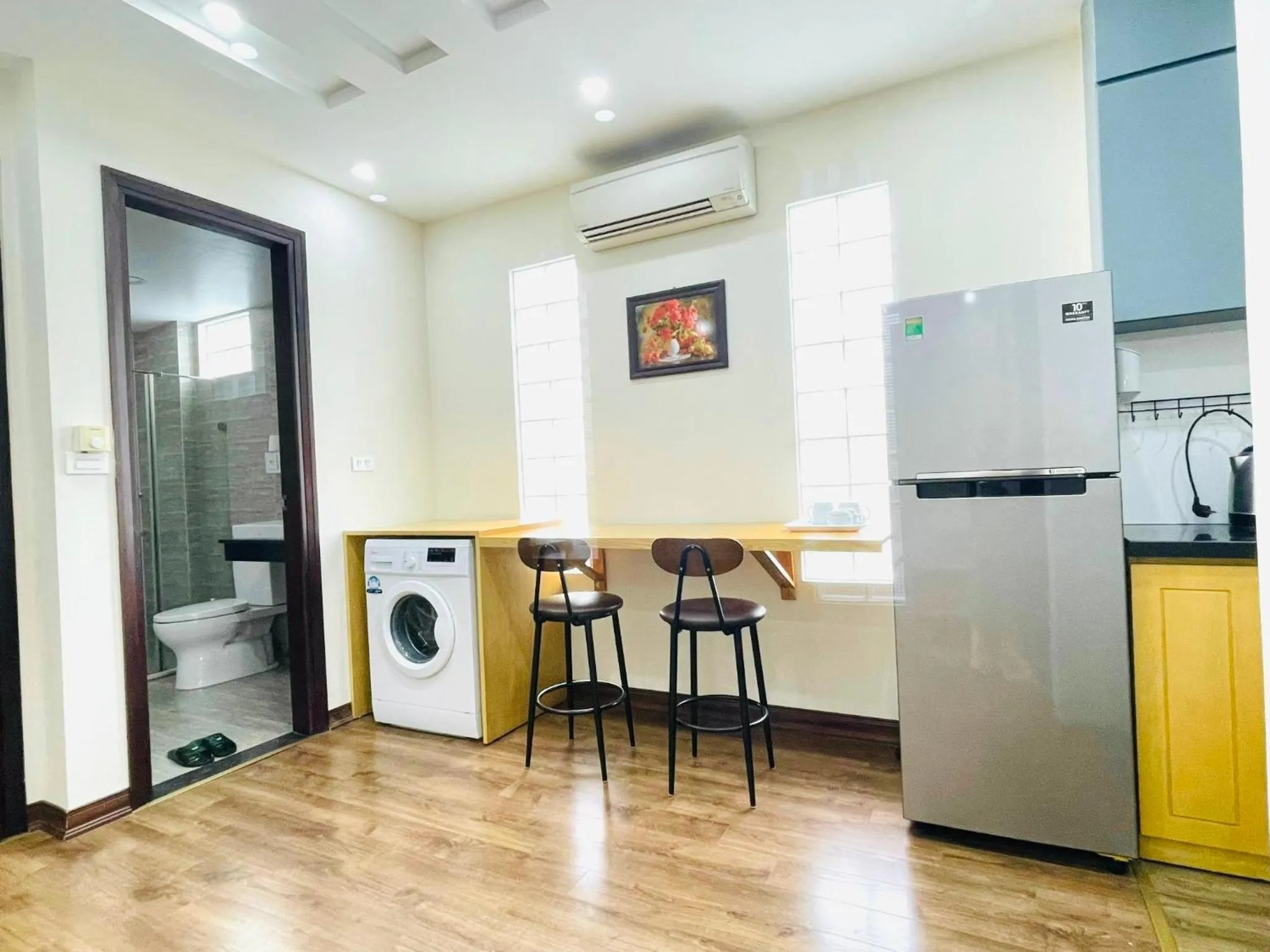 washing machine in Hotel De La Seine