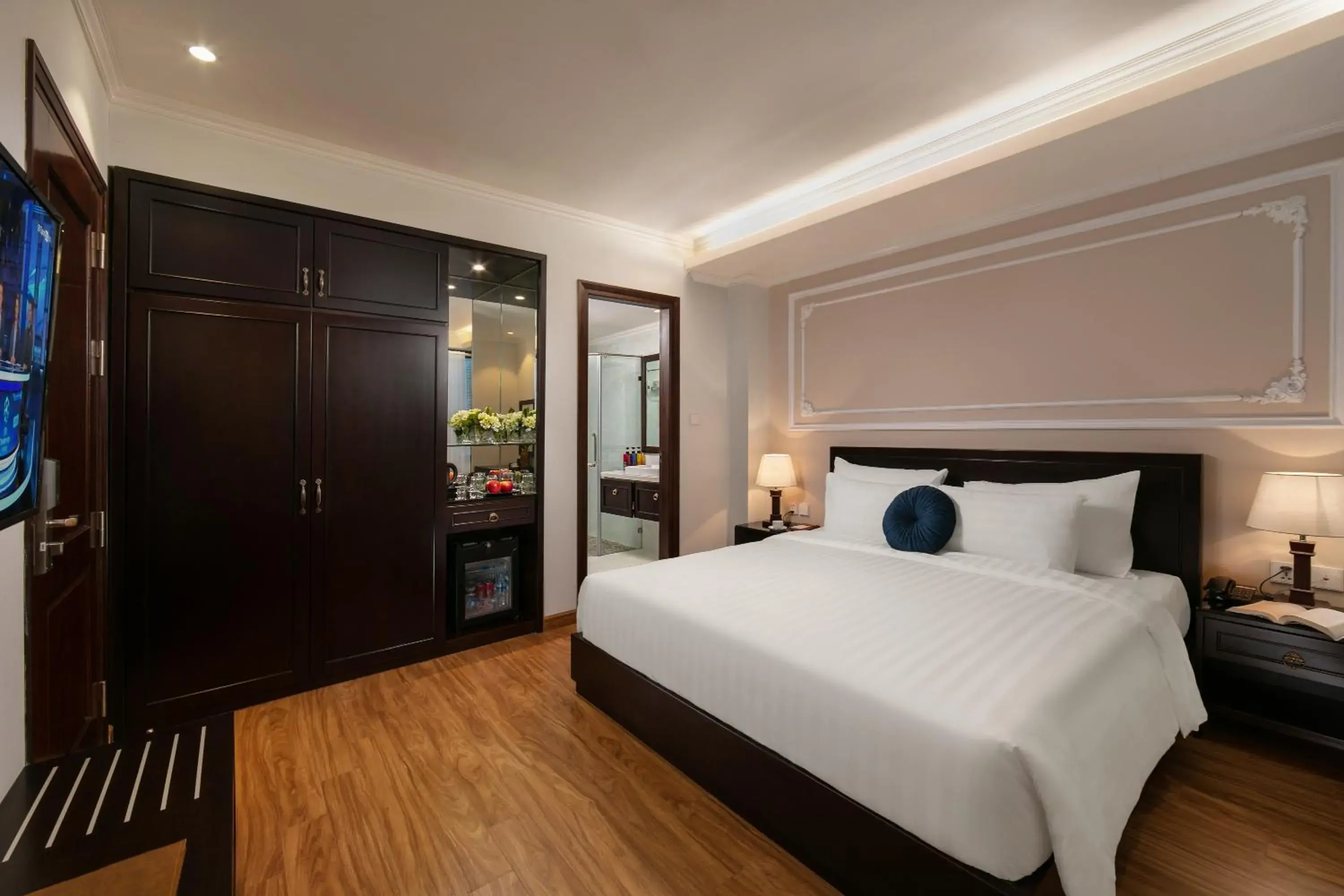 Superior Double Room in Hotel De La Seine Superior Double Room in Hotel De La Seine