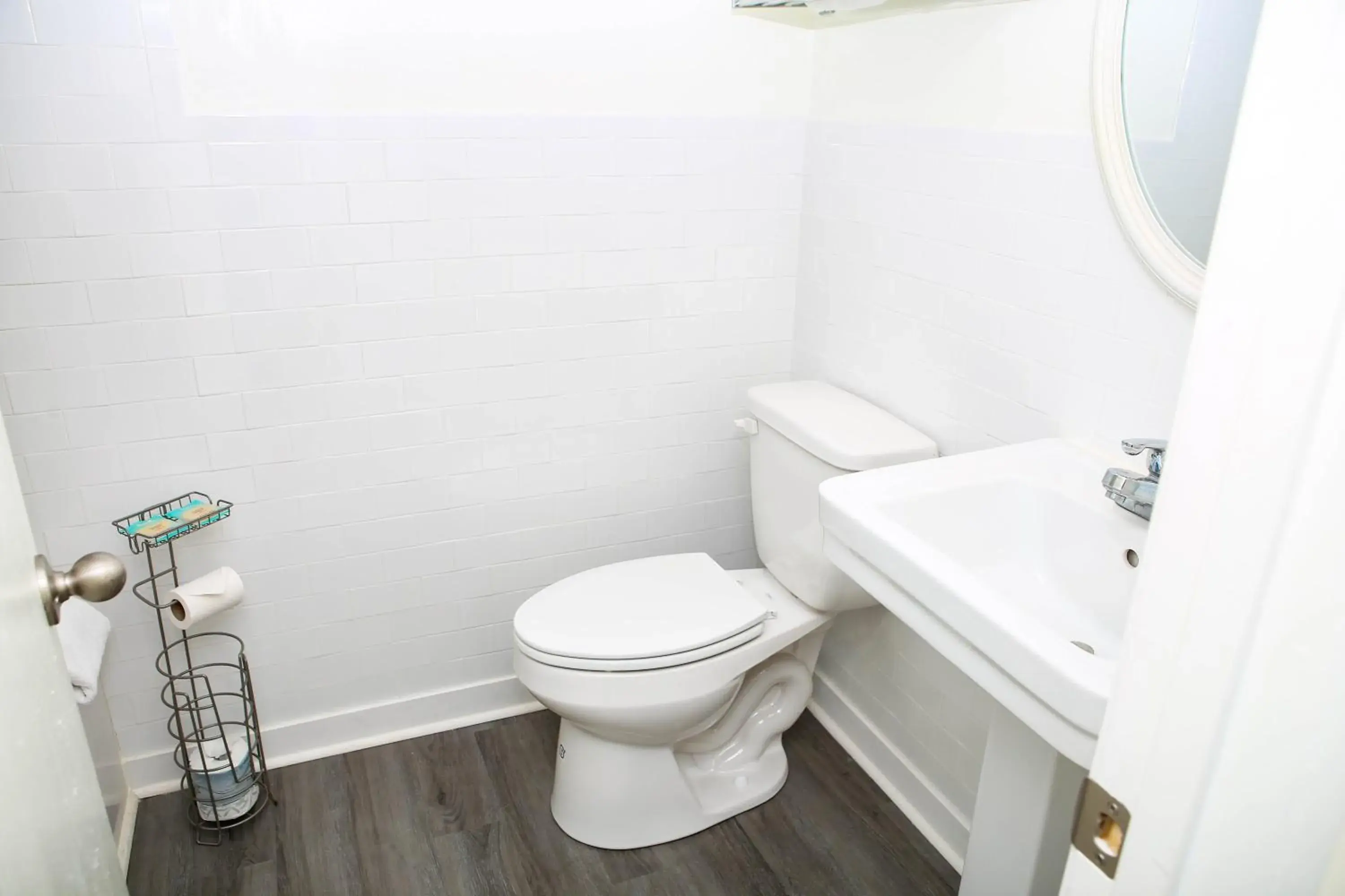 Bathroom in Waterside Inn Bathroom in Waterside Inn