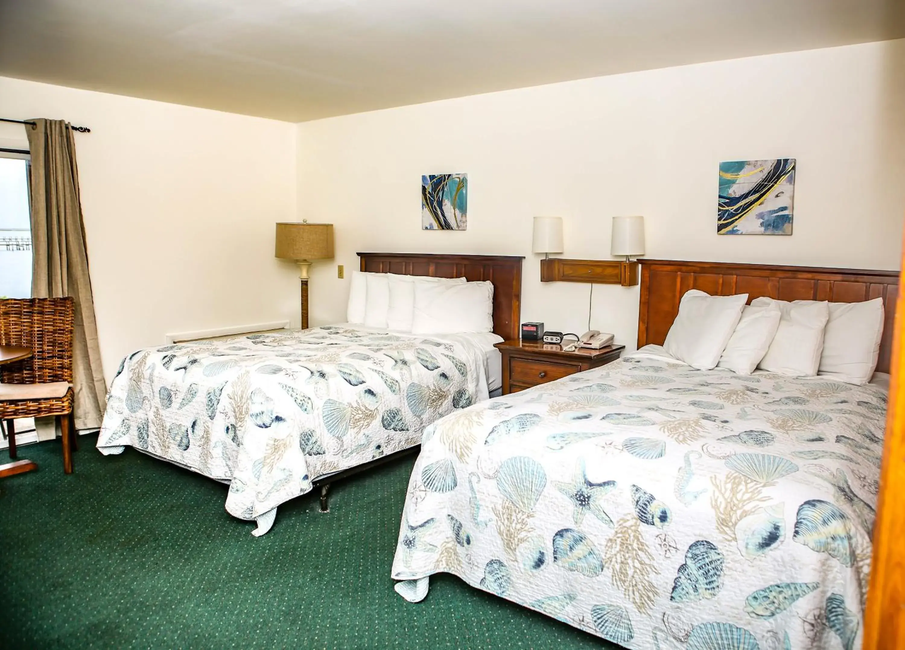 2 Bed Nonsmoking Water View in Waterside Inn 2 Bed Nonsmoking Water View in Waterside Inn