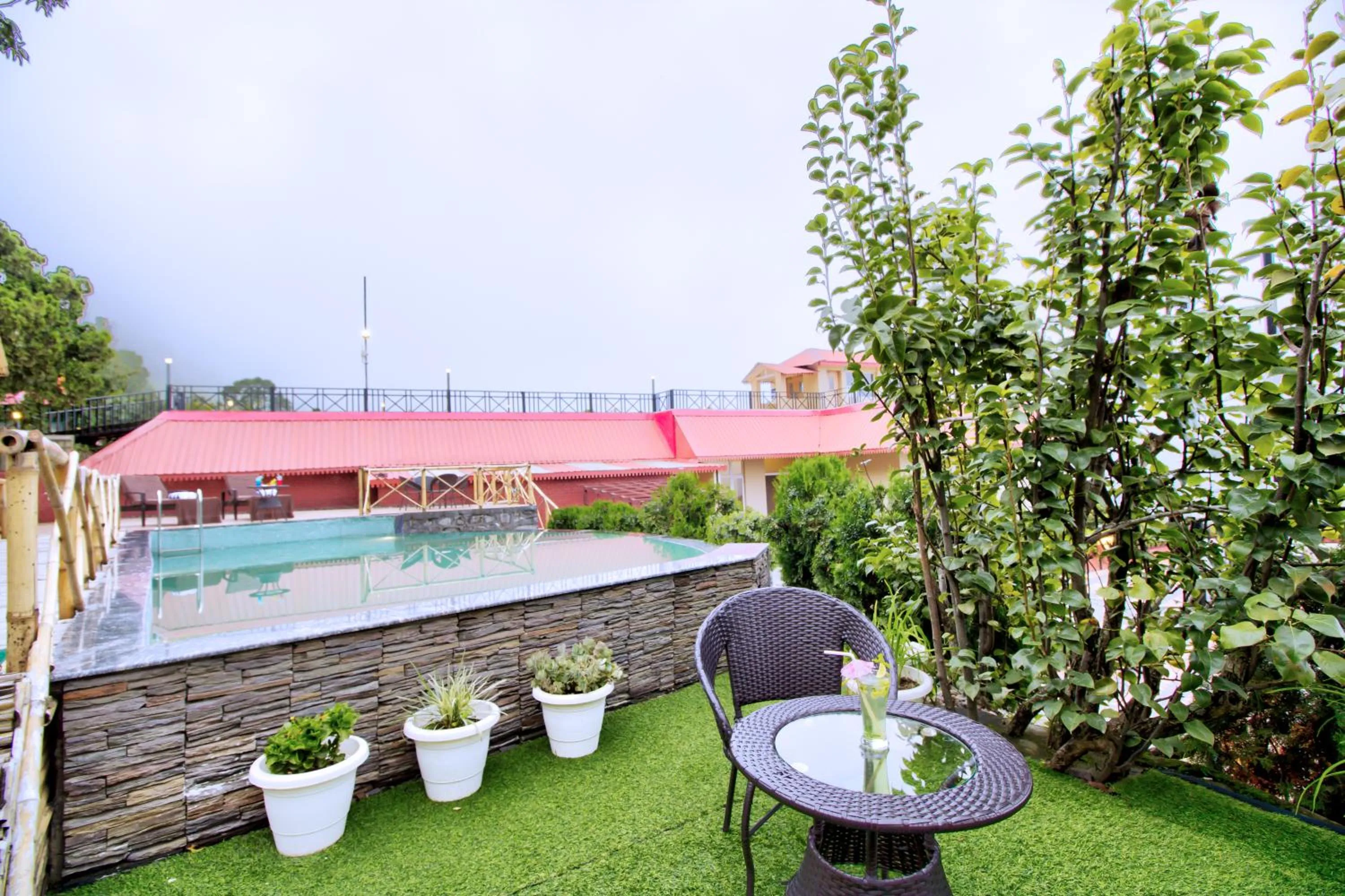 Swimming pool in Cygnett Resort Mountain Breeze