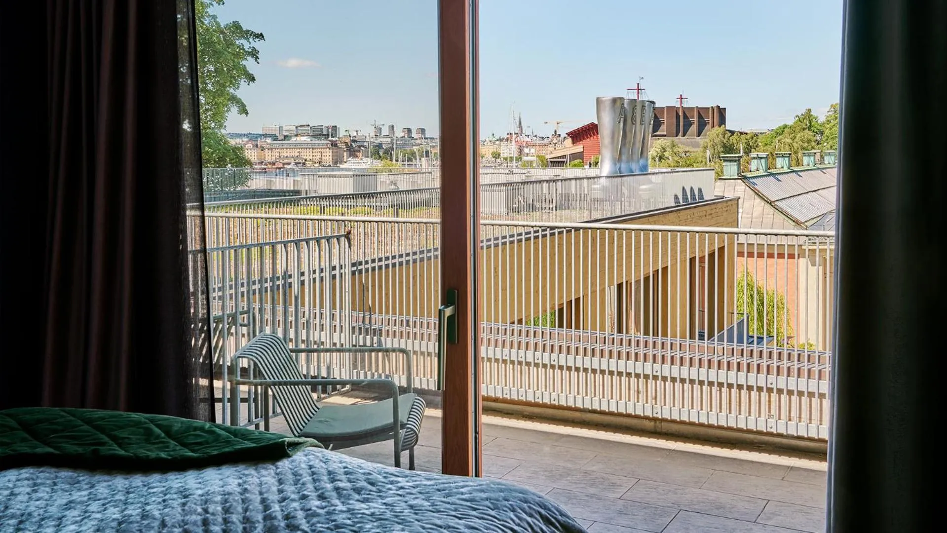 View (from property/room), Bed in Backstage Hotel Stockholm