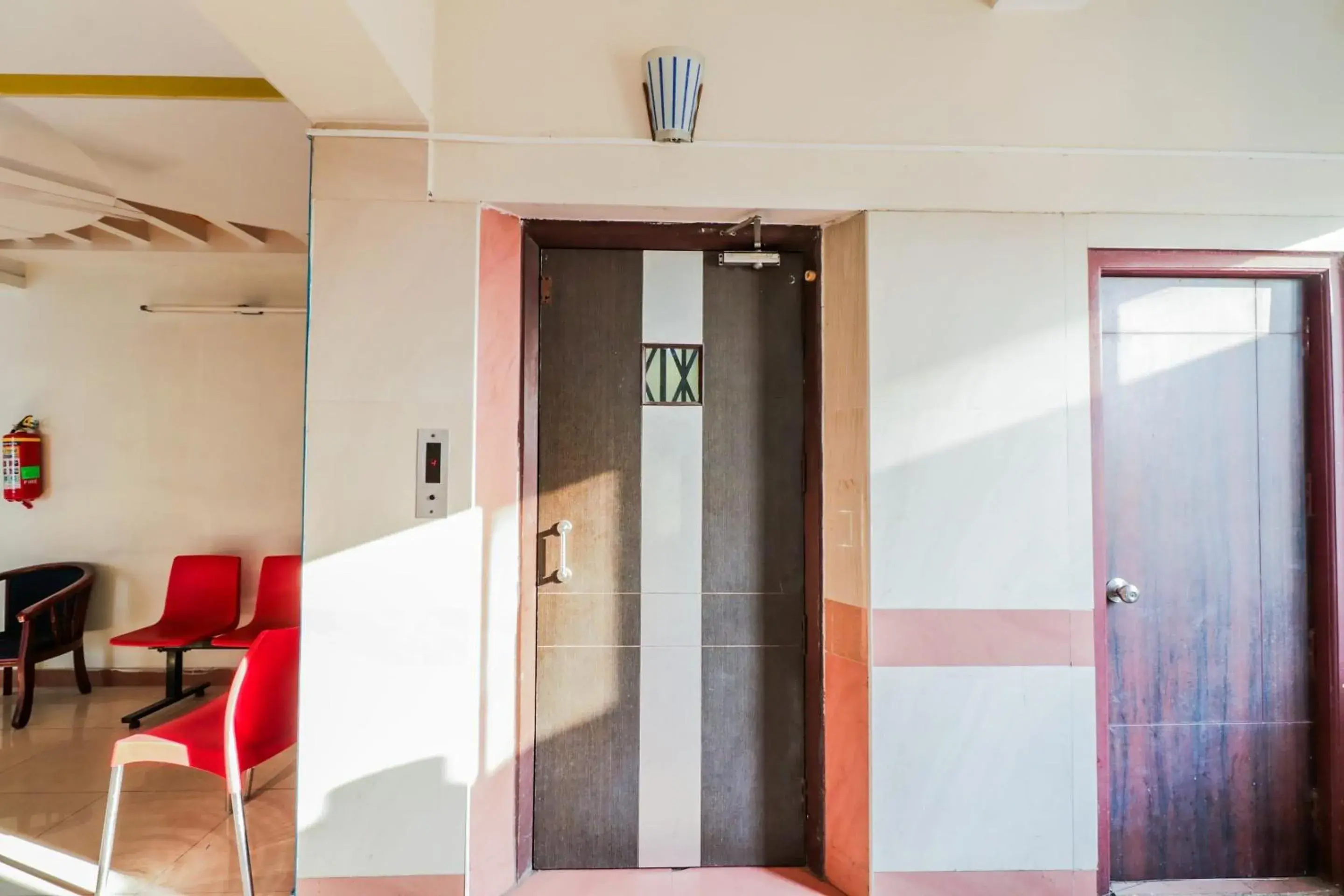 Lobby or reception in Super Hotel O Parnasala Princely Lobby or reception in Super Hotel O Parnasala Princely