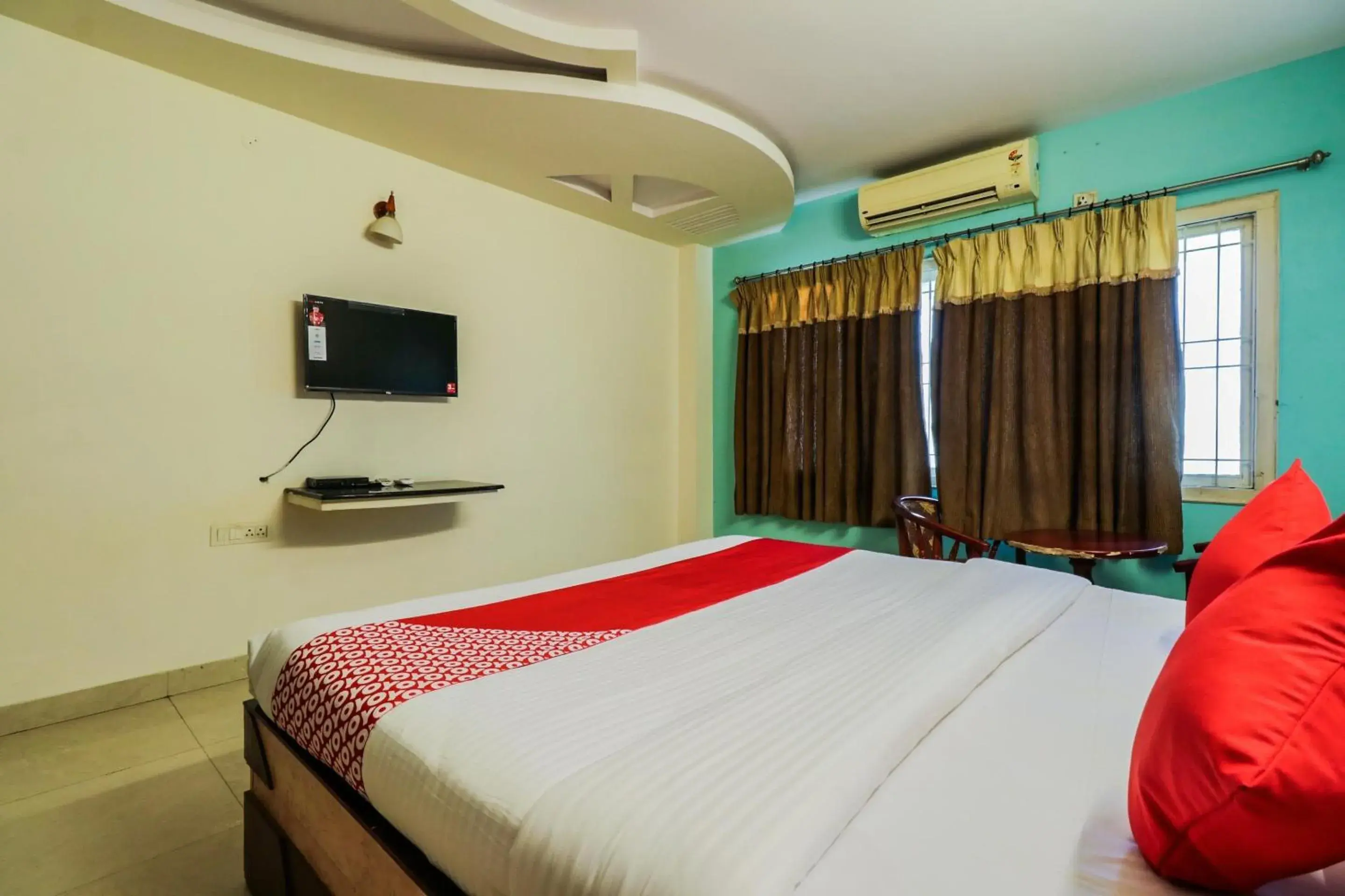 Bedroom, Bed in Super Hotel O Parnasala Princely Bedroom, Bed in Super Hotel O Parnasala Princely