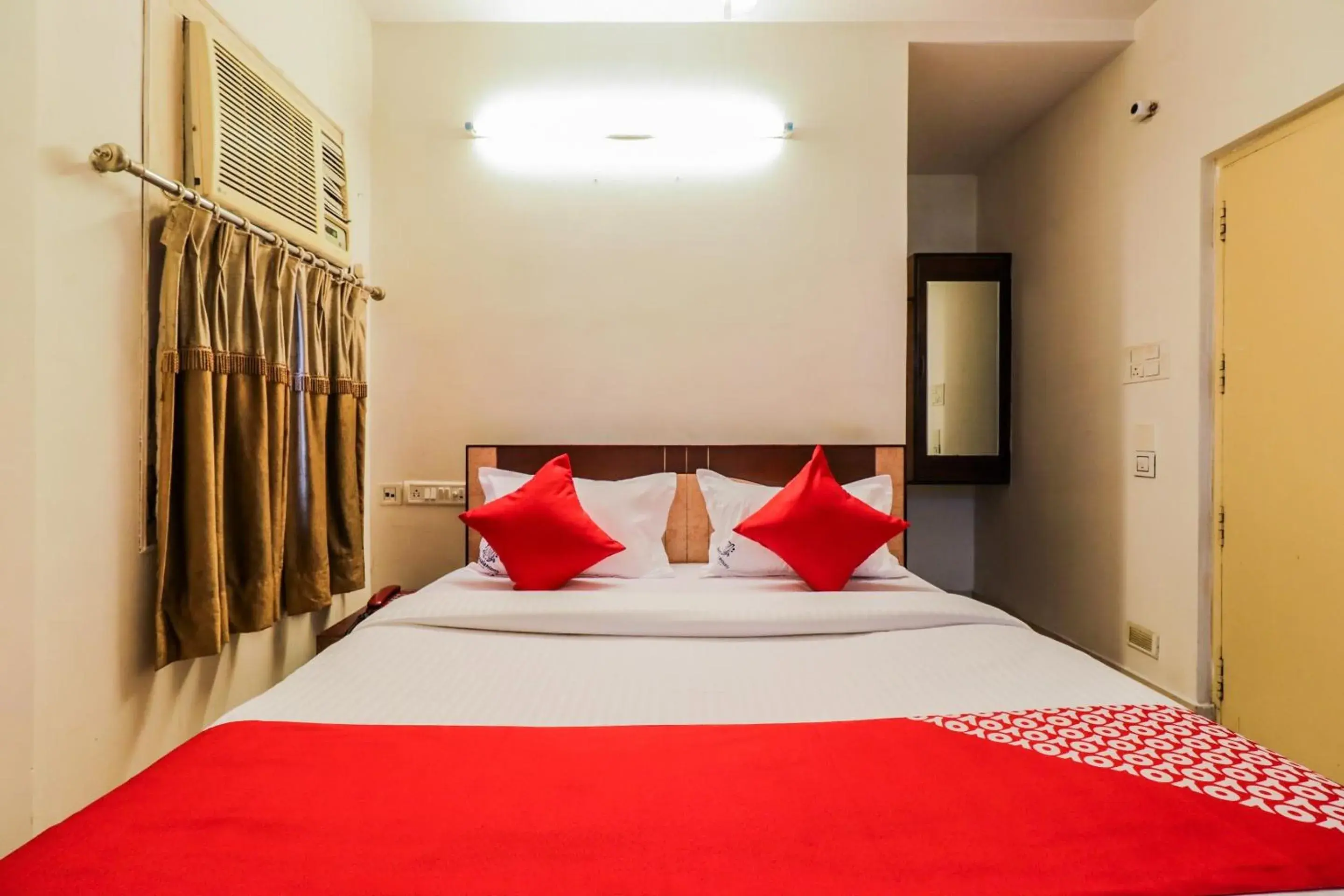 Bedroom, Bed in Super Hotel O Parnasala Princely Bedroom, Bed in Super Hotel O Parnasala Princely