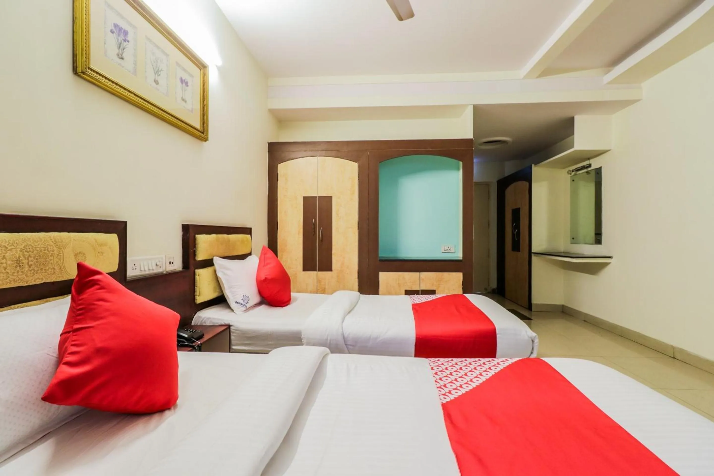 Bedroom, Bed in Hotel O Parnasala Princely