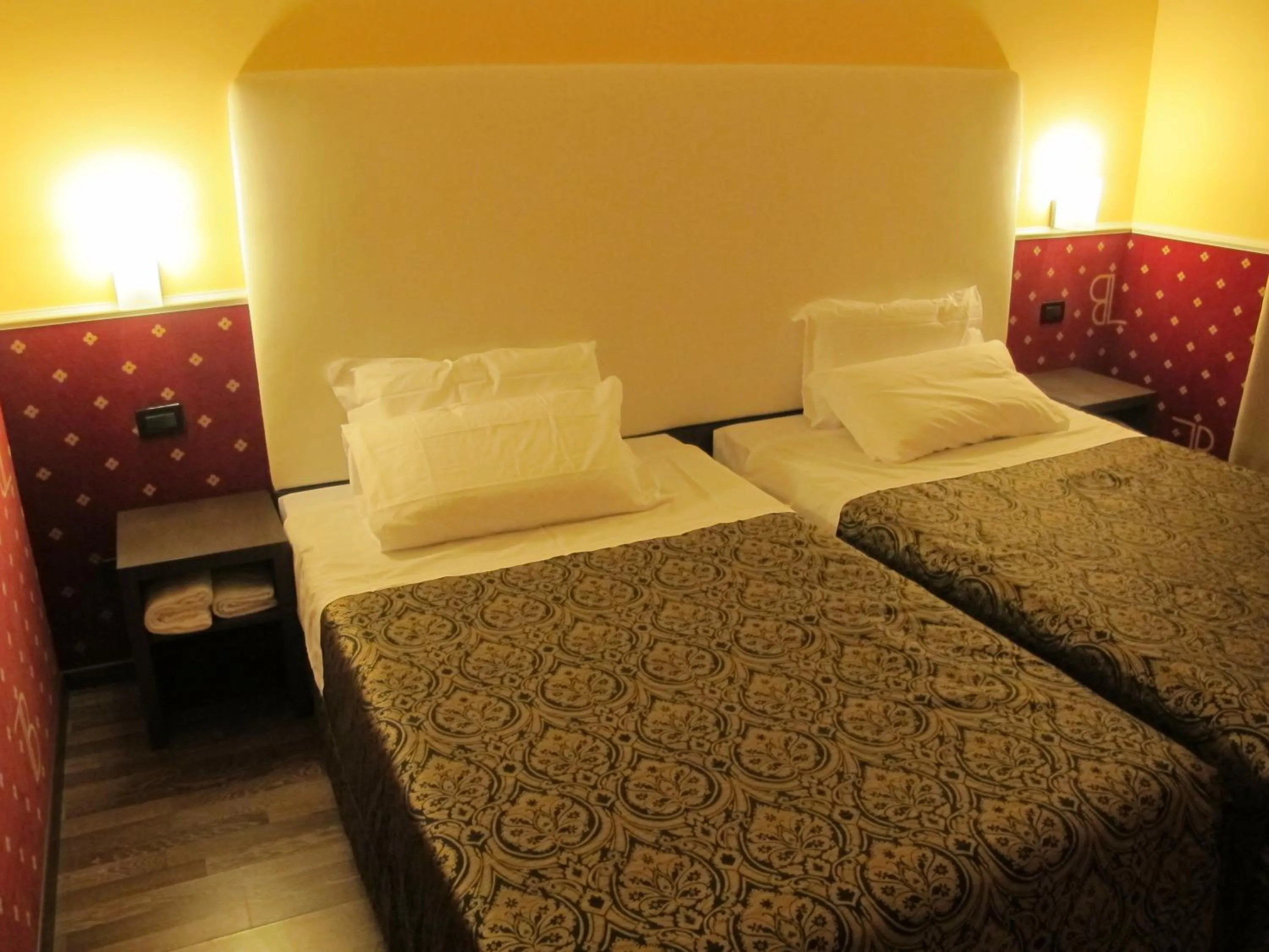 Bed in Hotel Laguna Residence