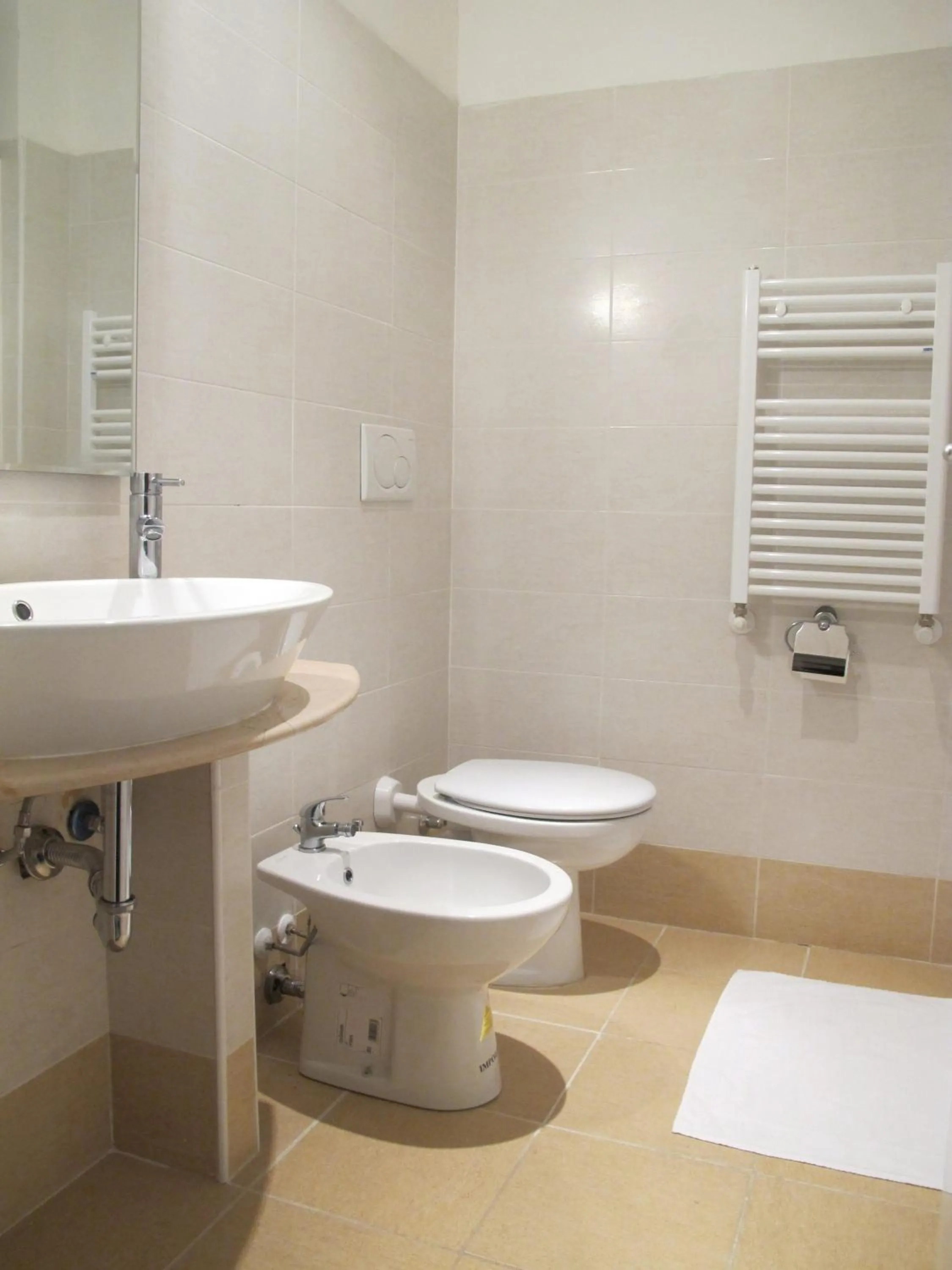 Bathroom in Hotel Laguna Residence