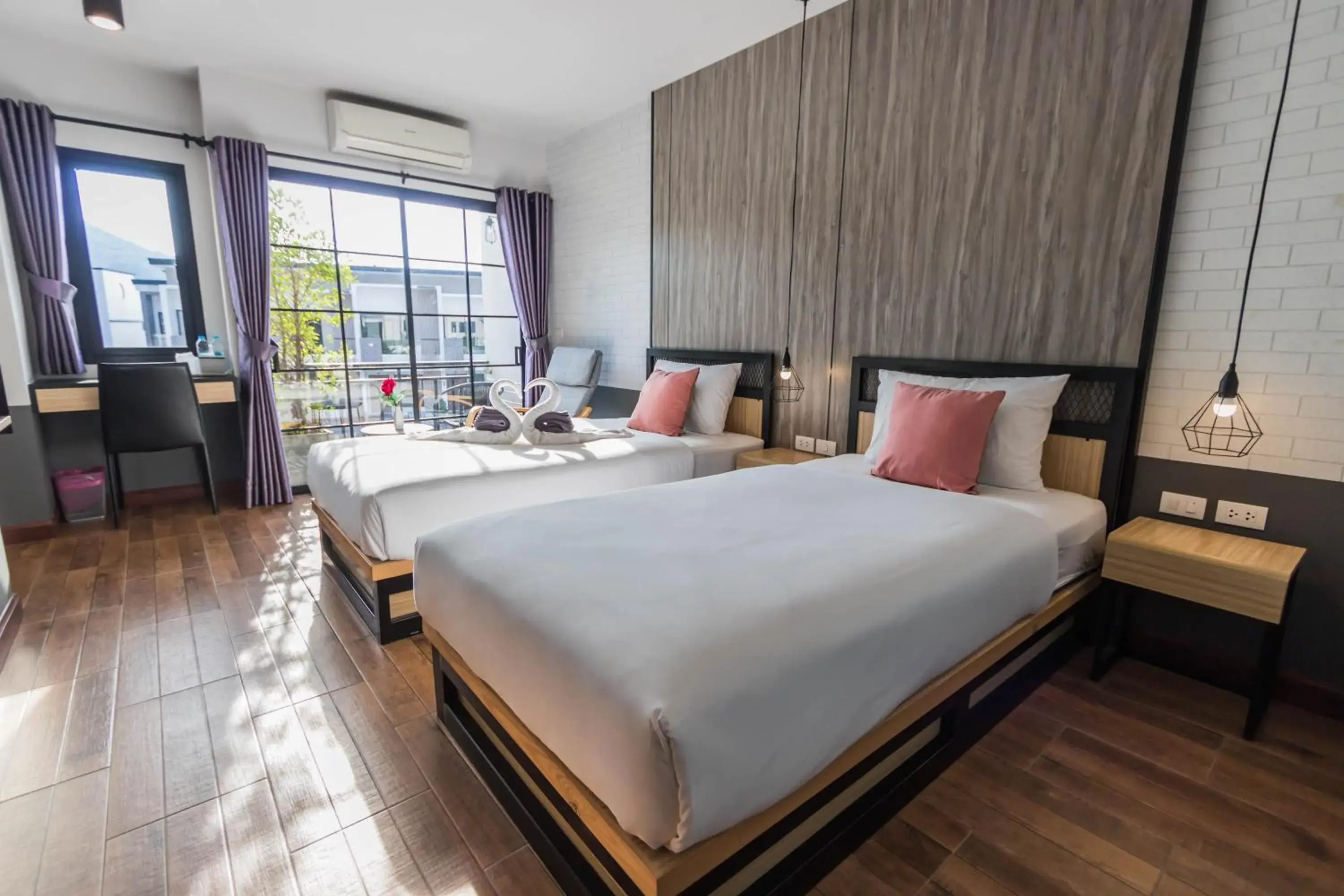 Bed in PP GRAND KAMALA HOTEL-SHA Extra Plus Bed in PP GRAND KAMALA HOTEL-SHA Extra Plus