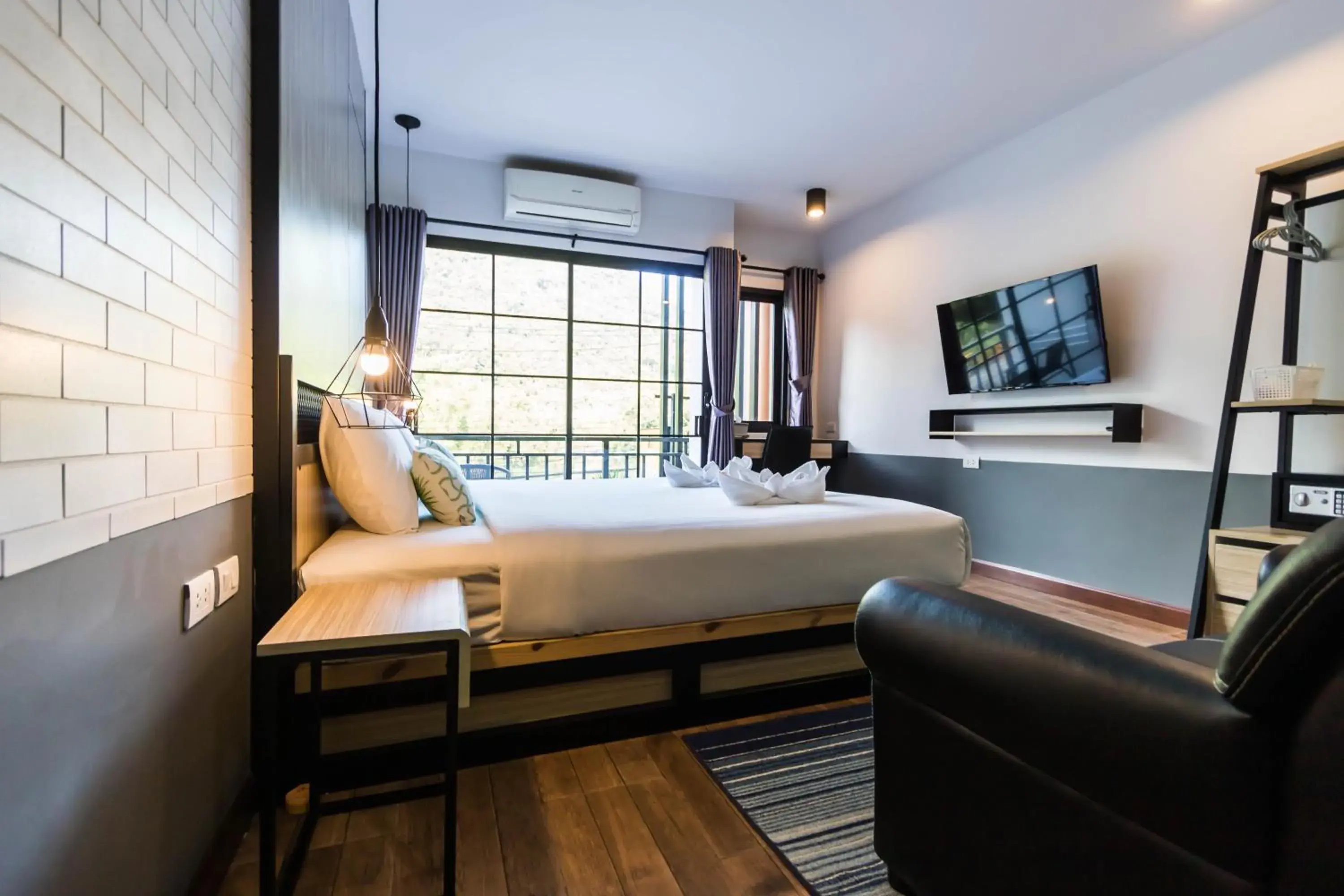 Bed in PP GRAND KAMALA HOTEL-SHA Extra Plus Bed in PP GRAND KAMALA HOTEL-SHA Extra Plus