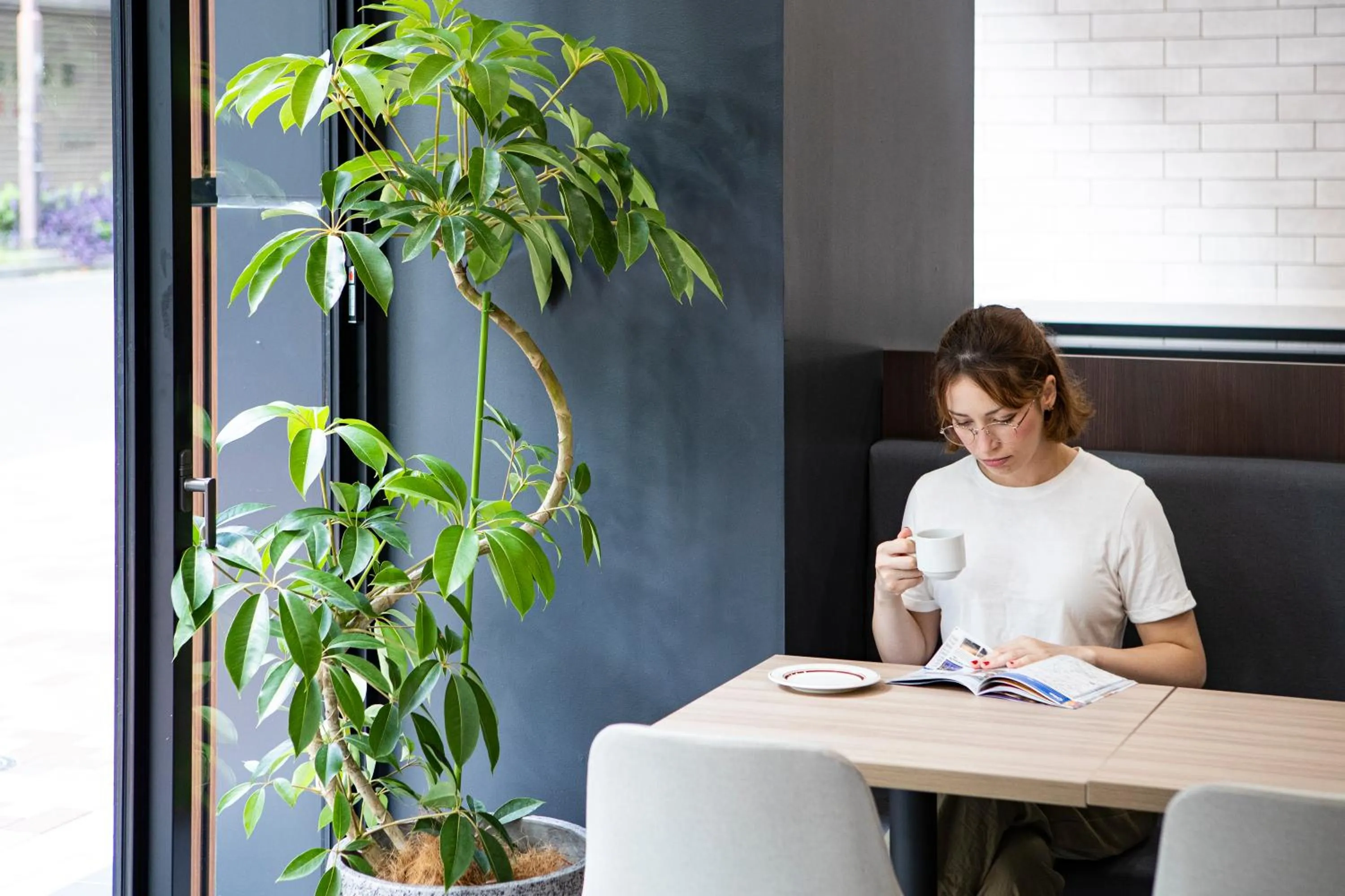 Lounge or bar in Grids Tokyo Ueno Hotel&Hostel