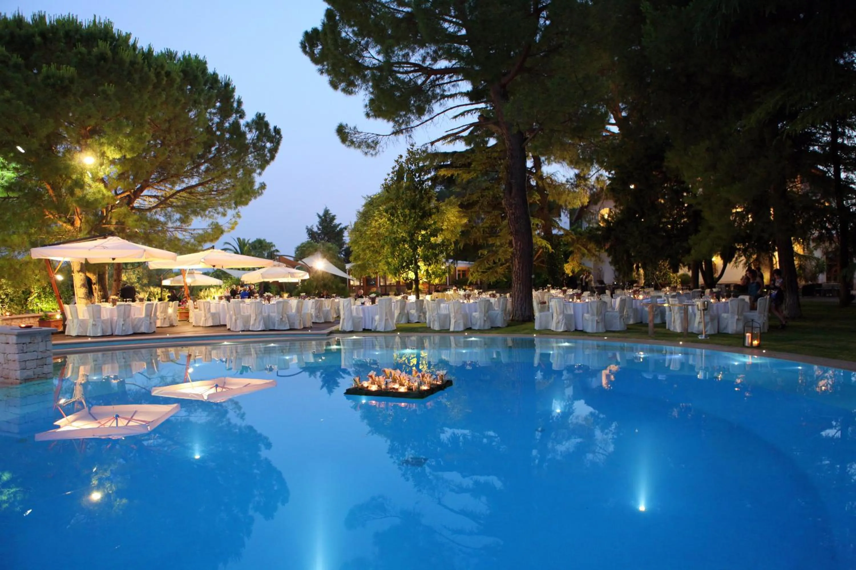 Swimming pool in Villa delle Querce Resort