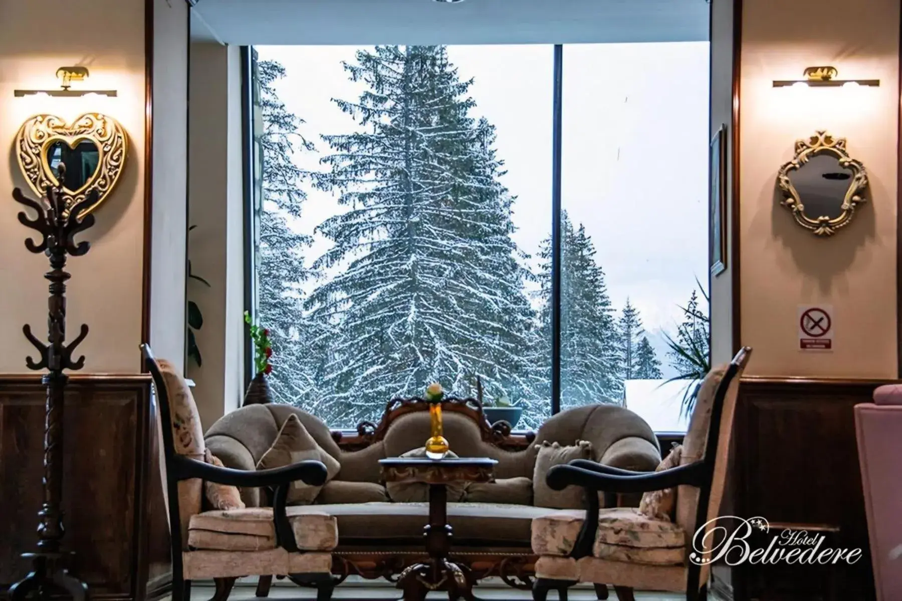 Lobby or reception in Hotel Belvedere Lobby or reception in Hotel Belvedere