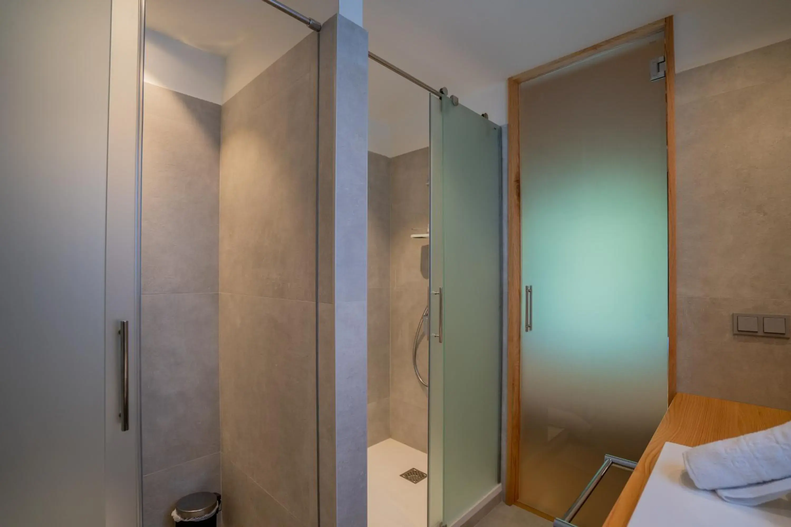 Toilet in Sercotel El Balcón de la Bahía Suites Toilet in Sercotel El Balcón de la Bahía Suites