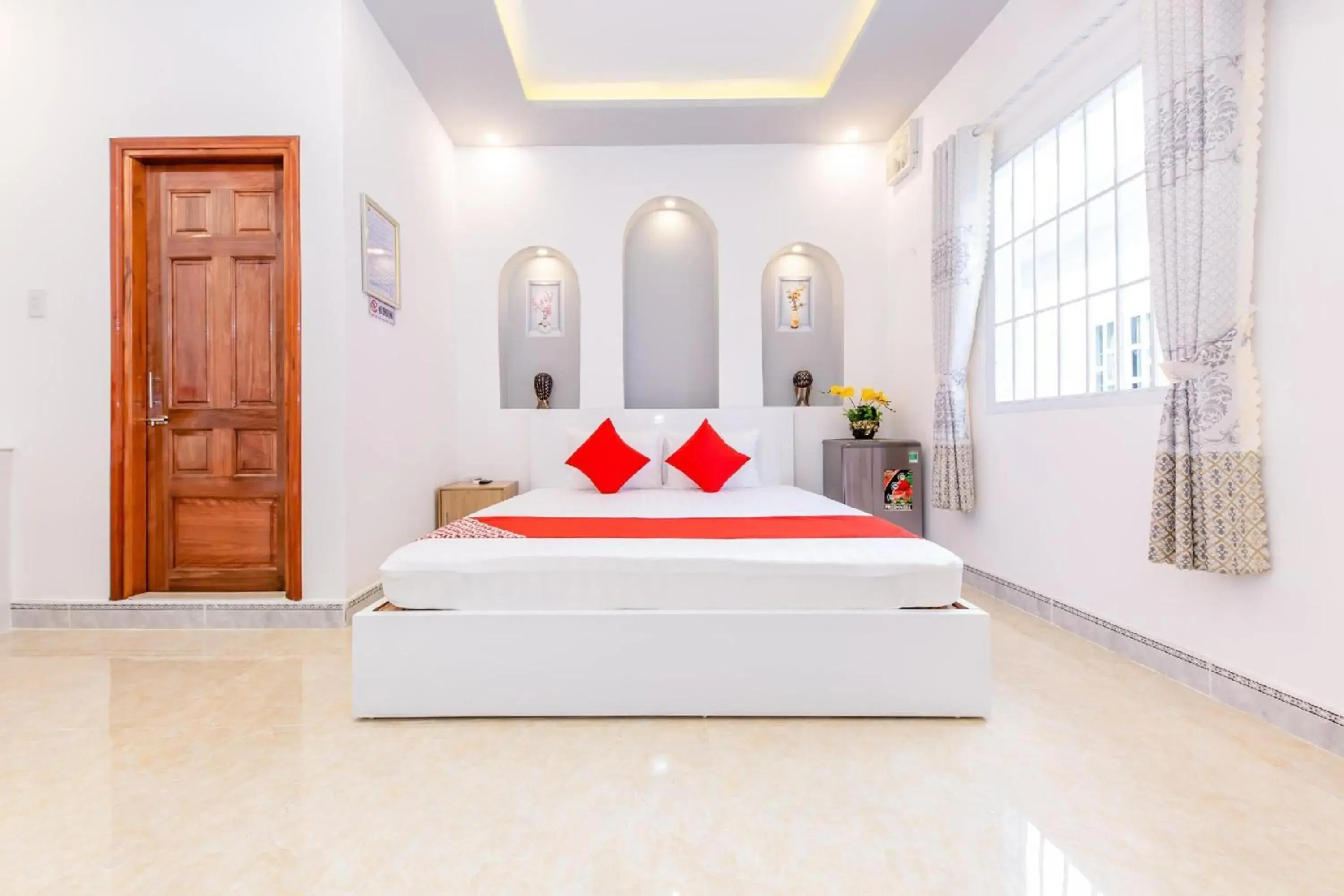 Bedroom, Bed in Super OYO 598 Peony Hotel Bedroom, Bed in Super OYO 598 Peony Hotel