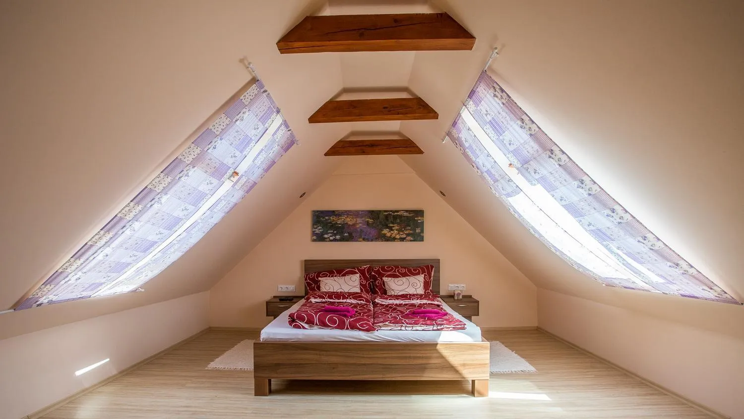 Bed in Nyirfa Apartmanház Döröske